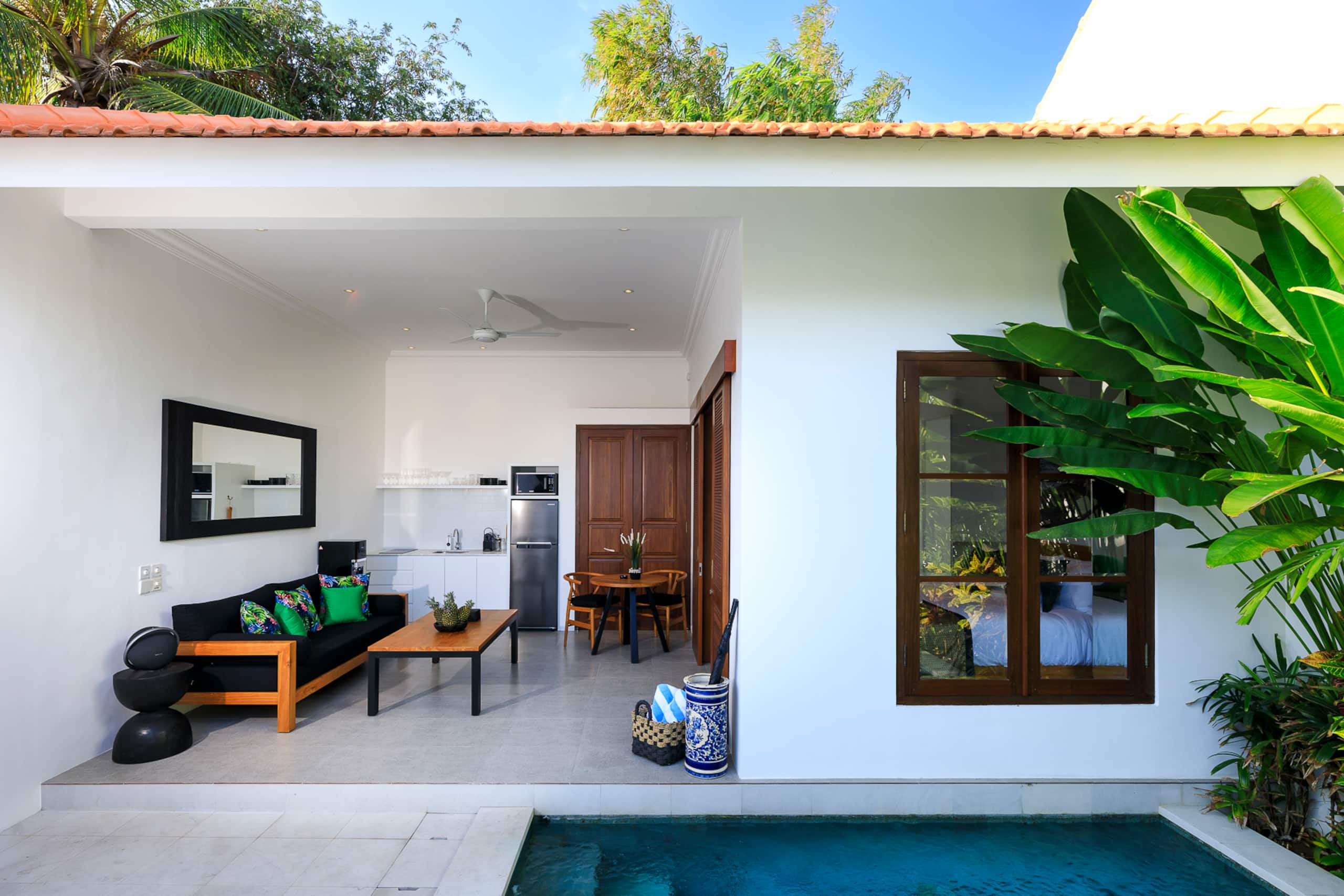 Gorgeous 1 Bed Pool Villa, Walk to Beach, Shops 28