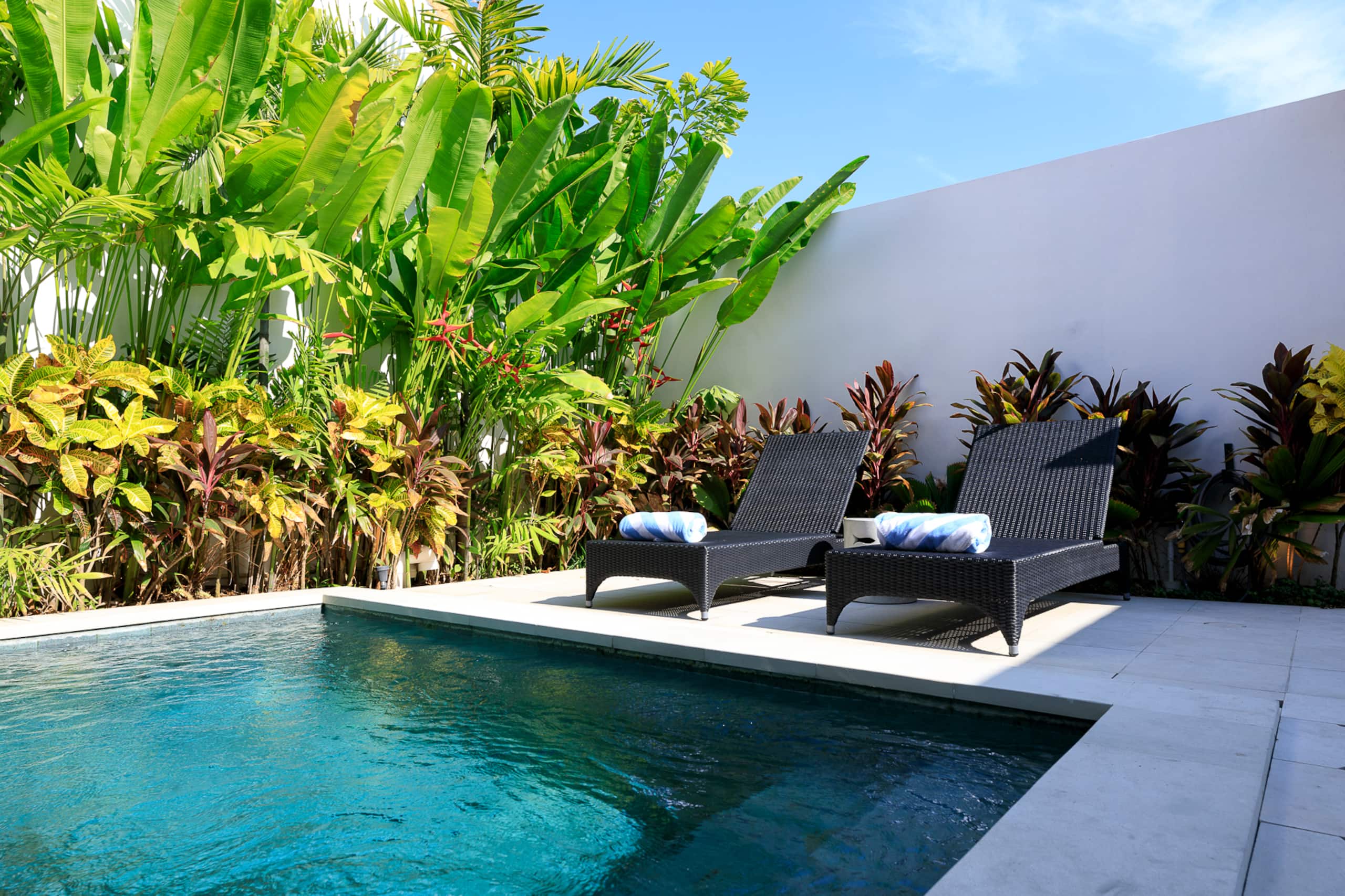 Gorgeous 1 Bed Pool Villa, Walk to Beach, Shops 32