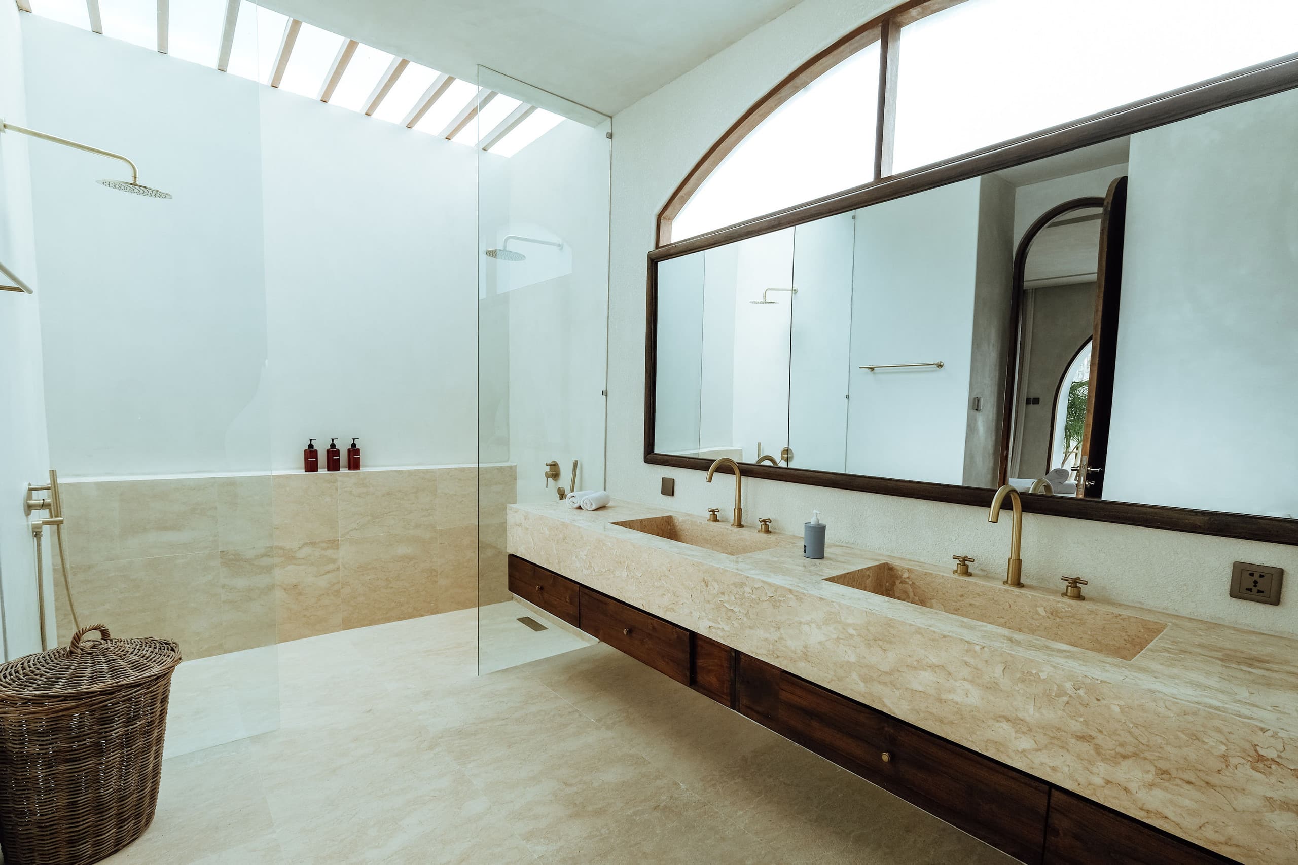 Artfully Designed Villa 23