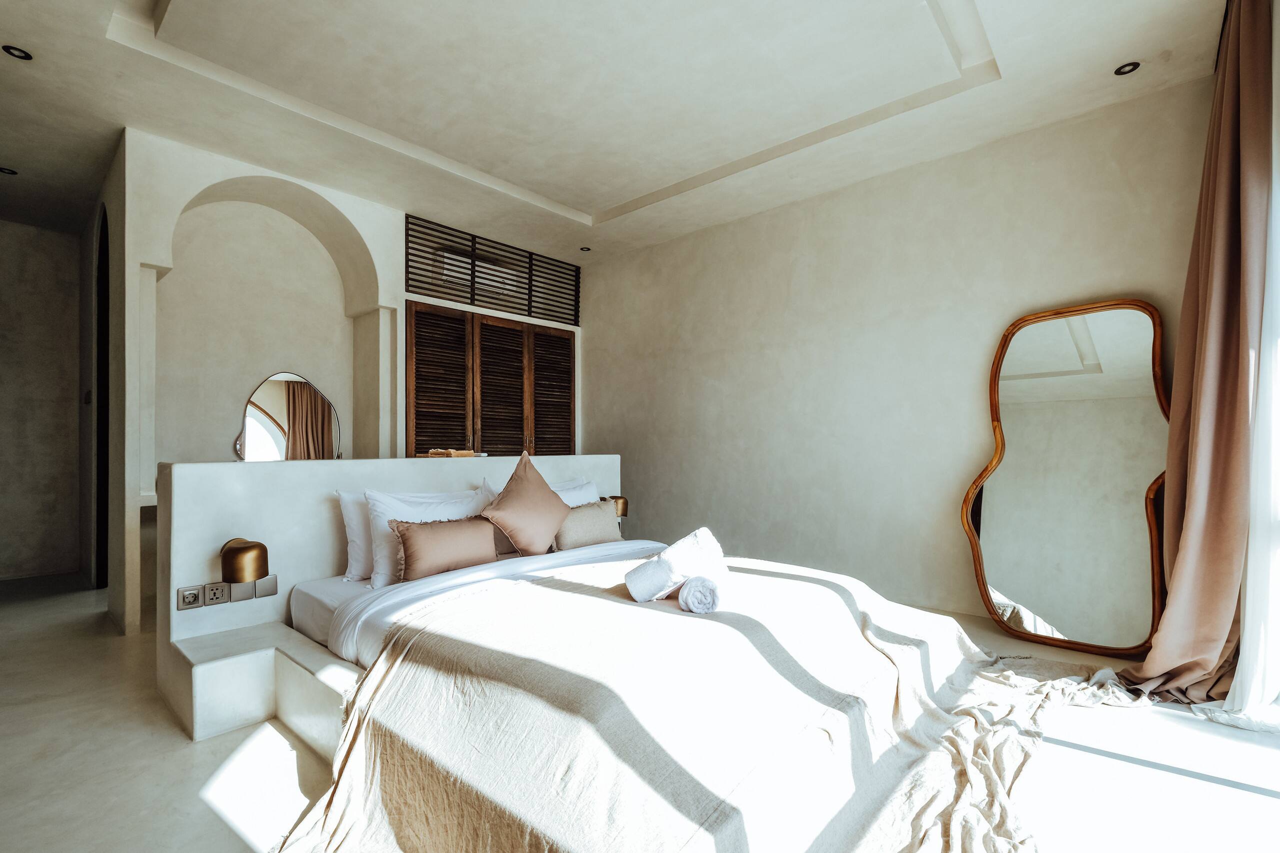 Artfully Designed Villa 19