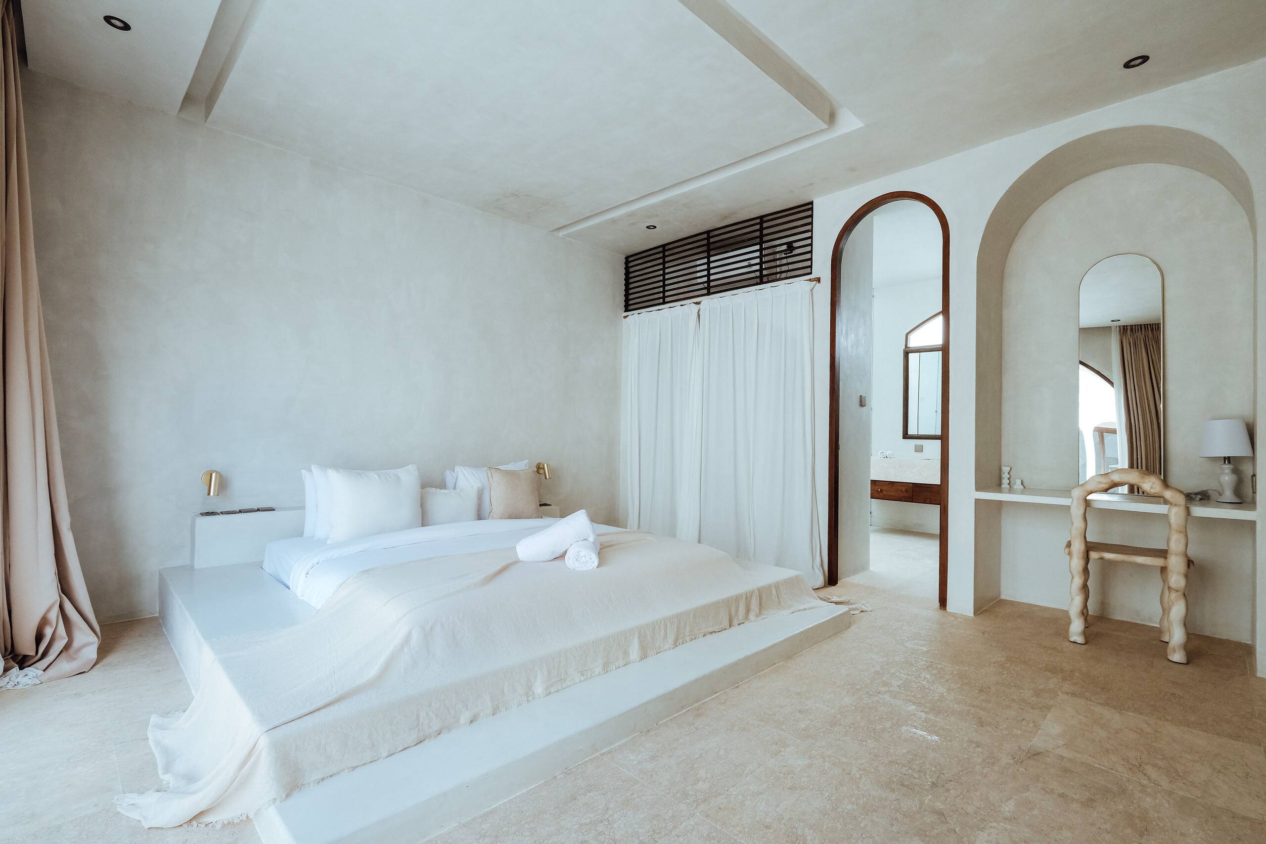 Artfully Designed Villa 21