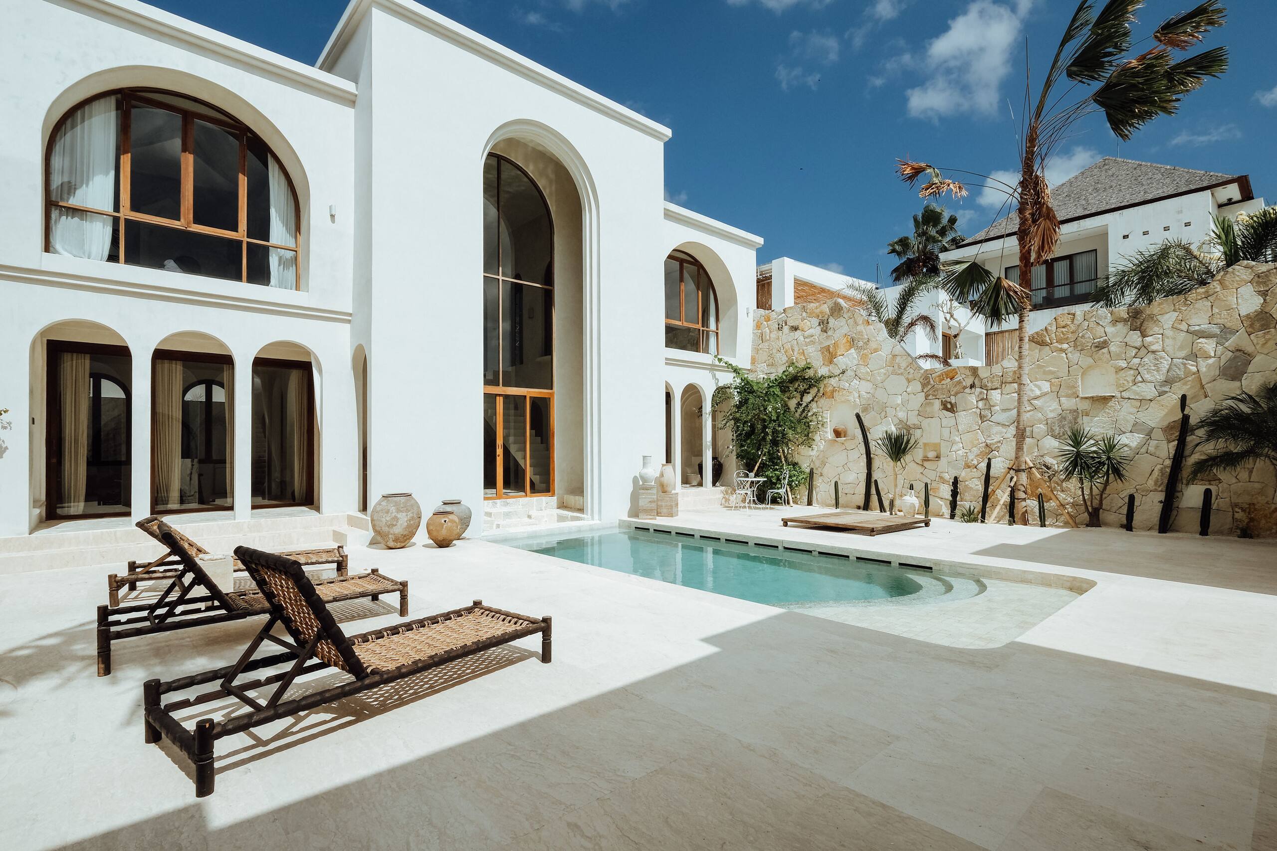 Artfully Designed Villa 27
