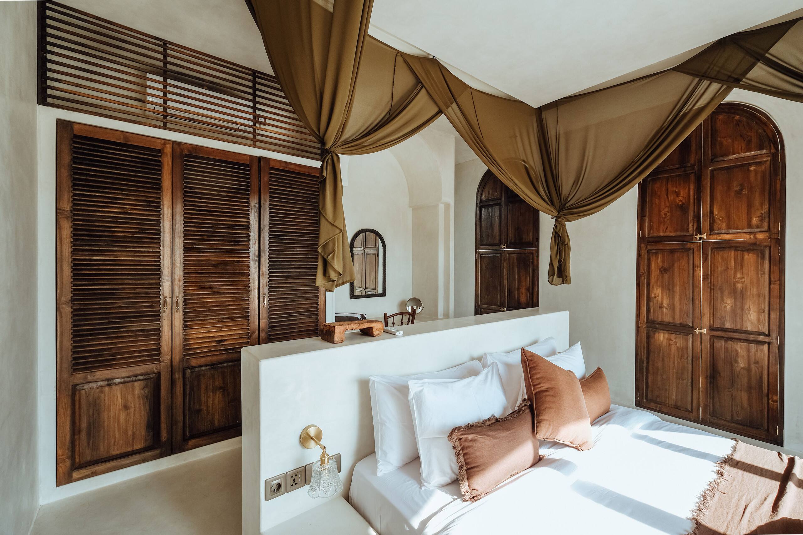 Artfully Designed Villa 15