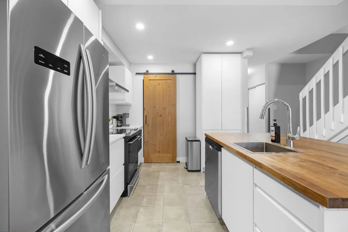 Luxury Condominium with Rustic Minimalist Style - Bloc E unit 457 13