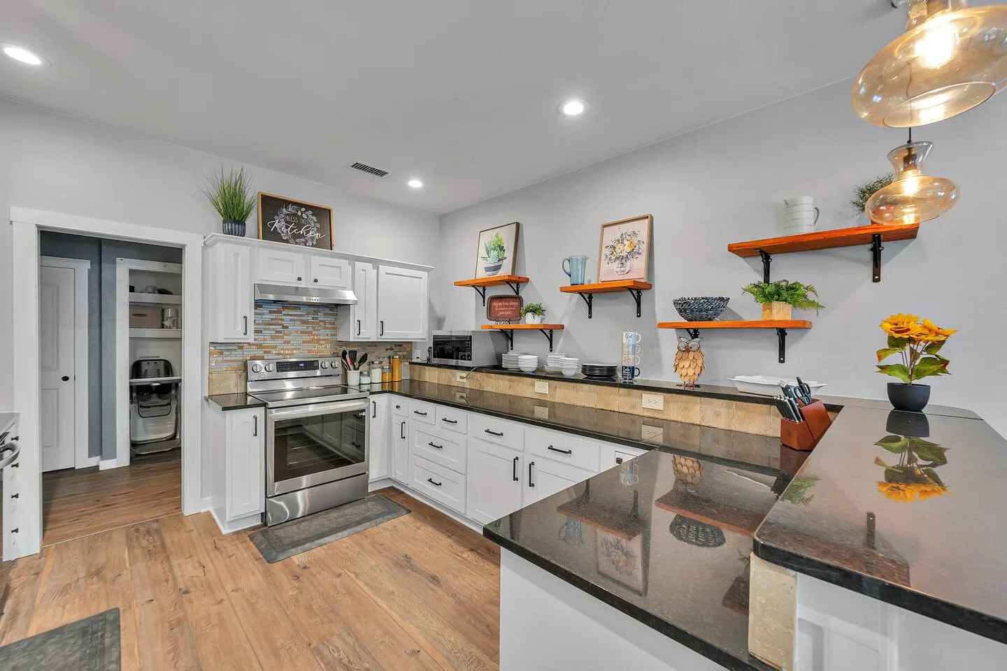 Florence Family Farmhouse Retreat 11