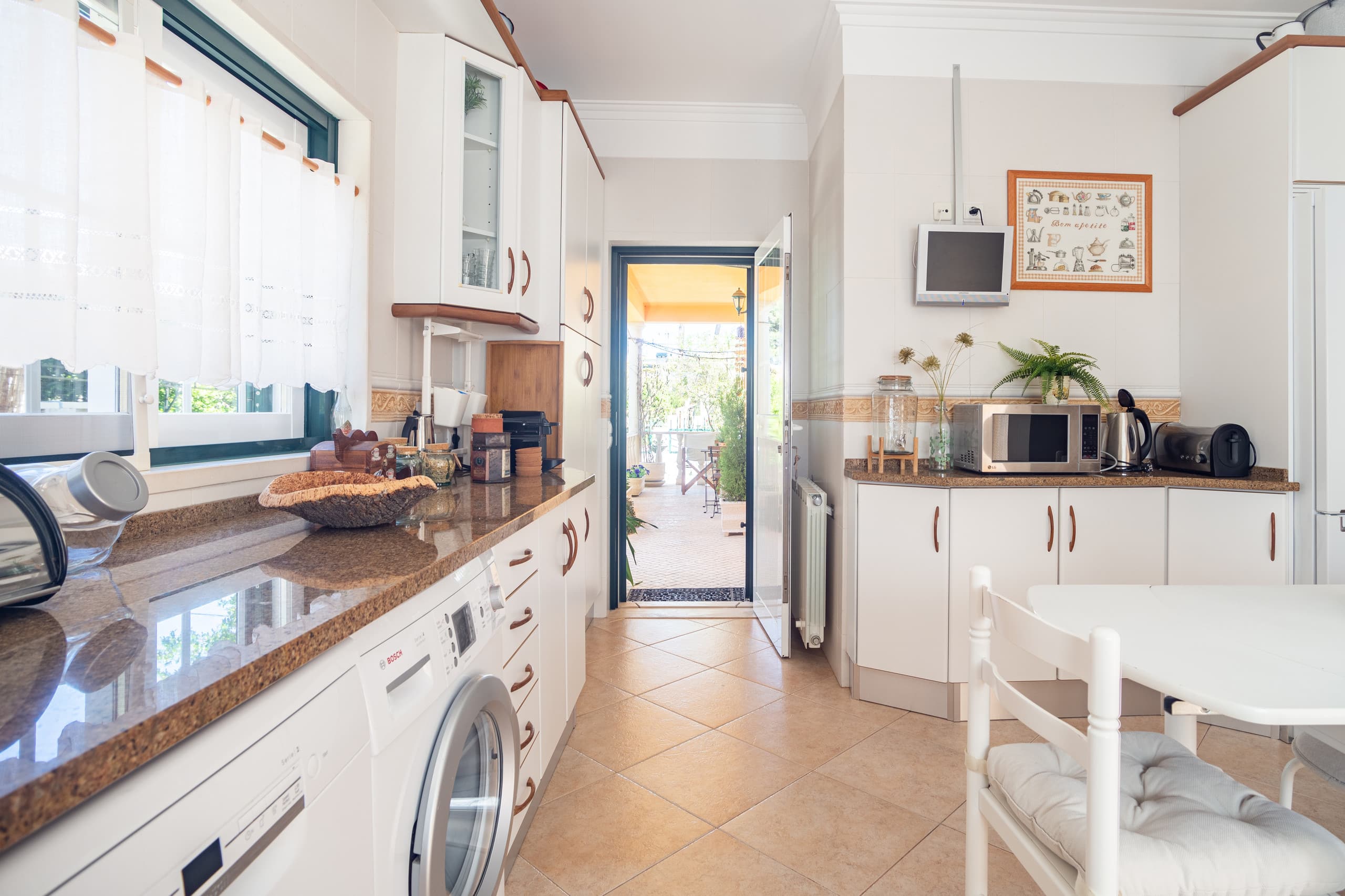Villa with pine forest and beach within 5 minutes, in Aroeira 21