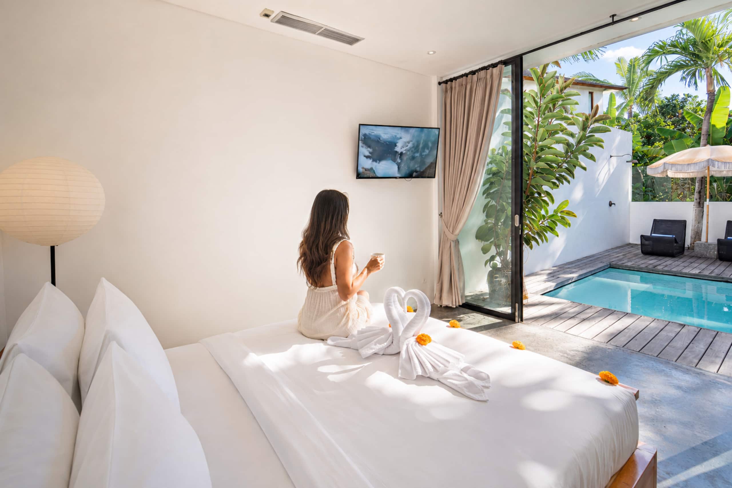 Minimalist Villa Berawa Canggu With Ricefield View