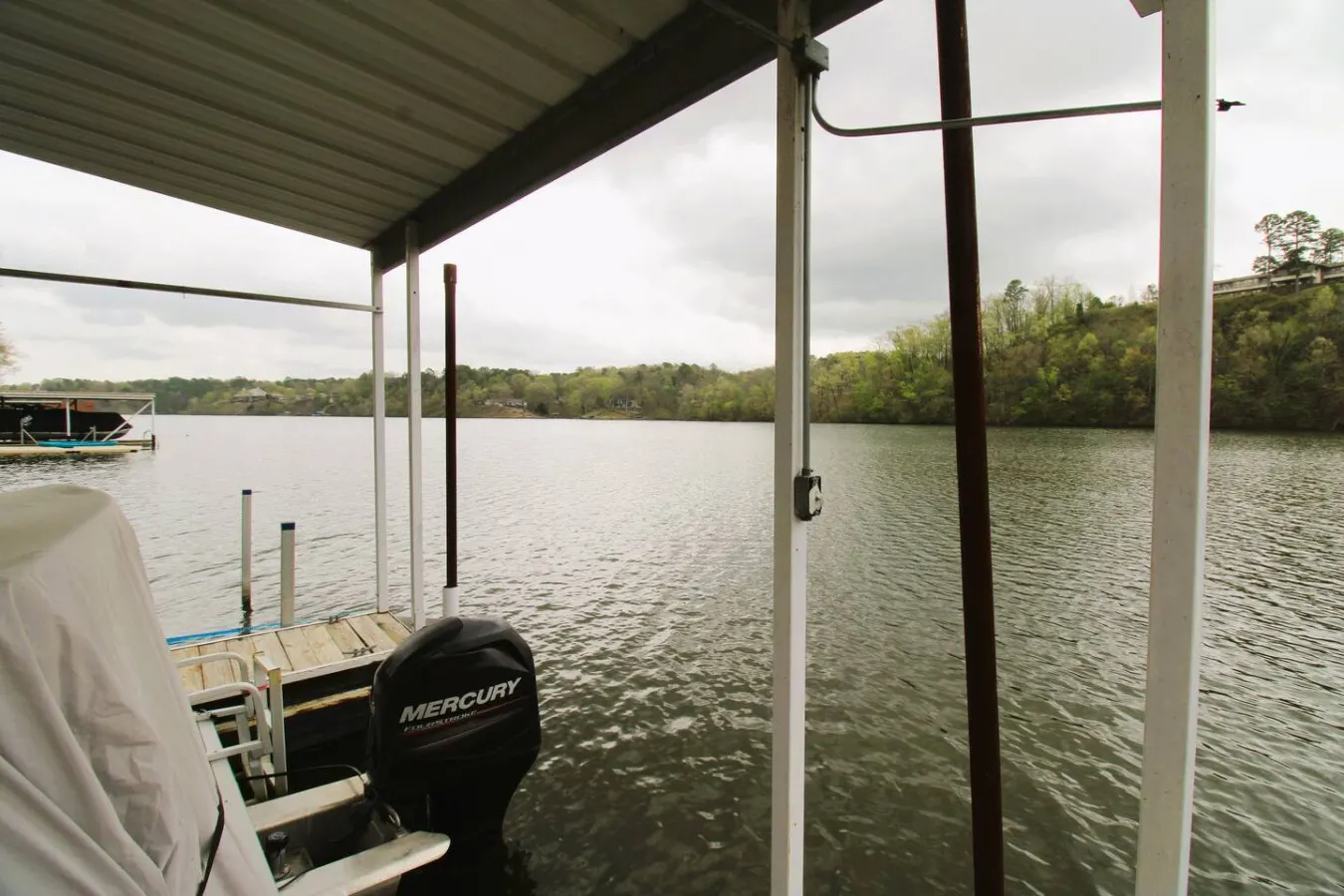 Jax's Lake House 8