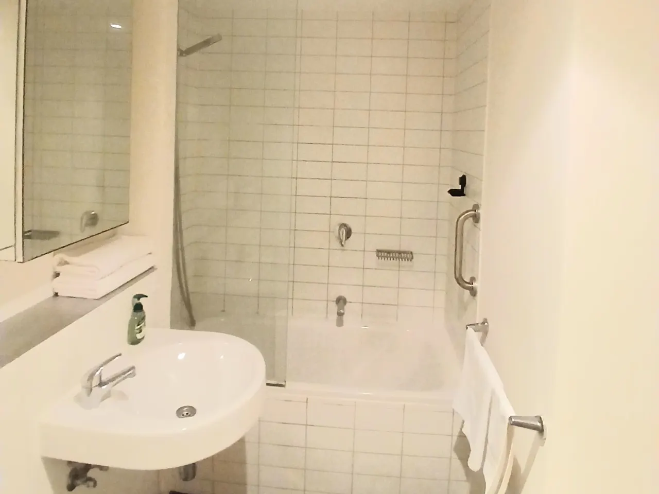 ReadySet Apartments at liberty - 2 Bedroom Apartment - D8 8