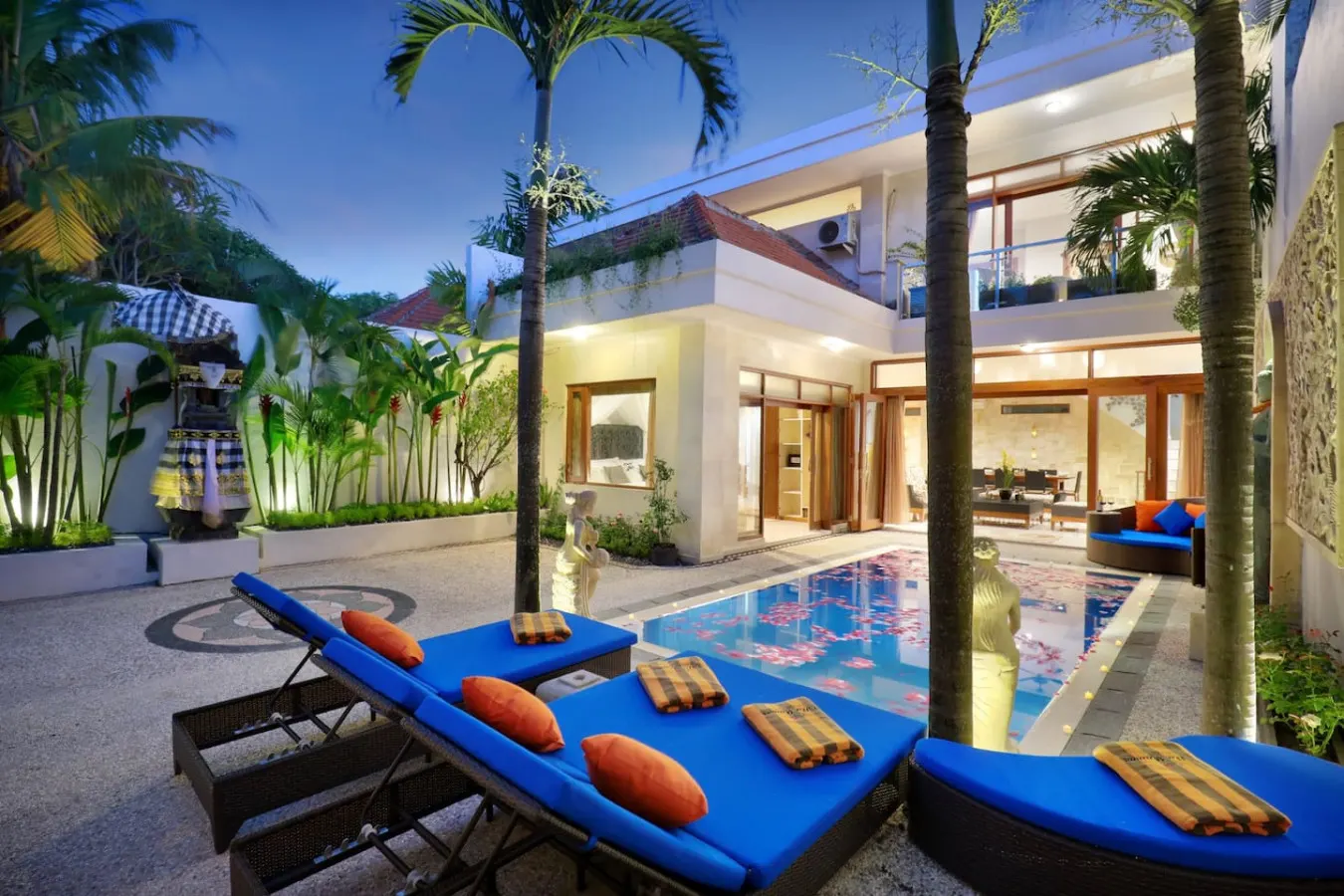 Stunning Villa Near Legian Beach