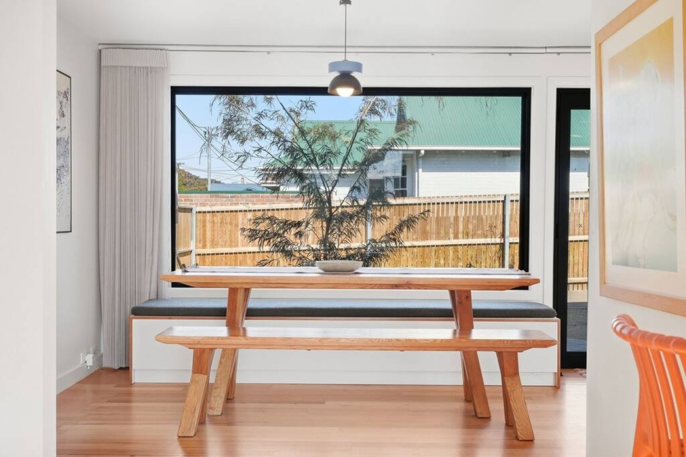 Spacious New Town Family Retreat