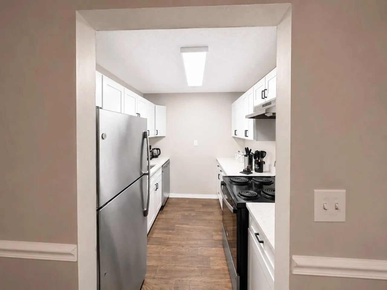 Magnolia Haus Hoover King + Queen Stay E2 15