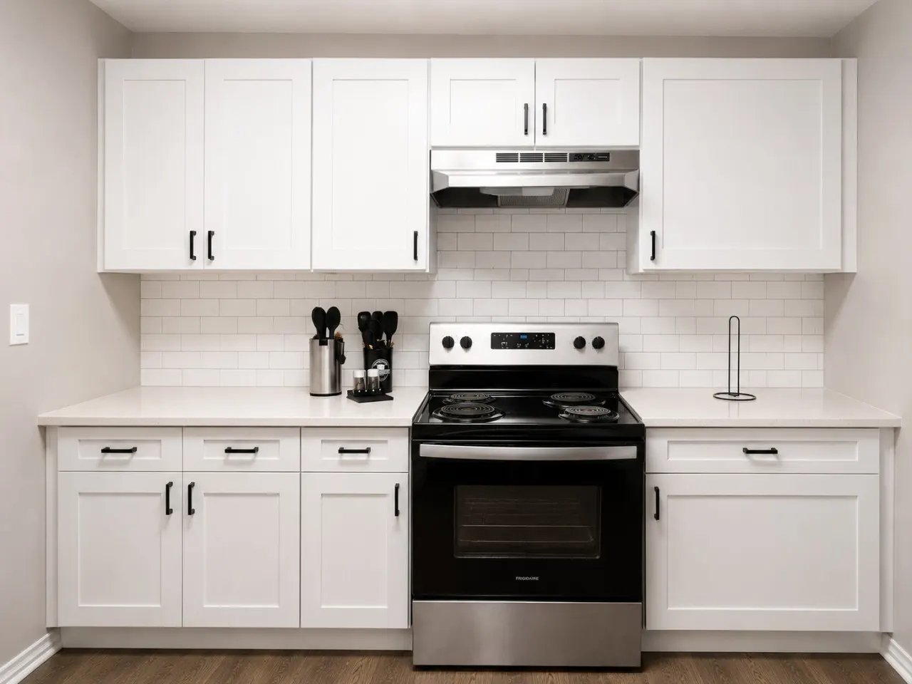 Magnolia Haus Hoover King + Queen Stay E2 17