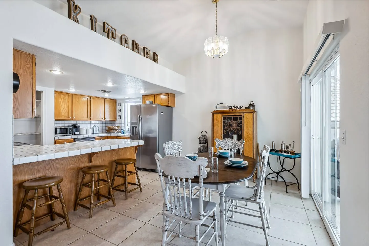 Central & Sprawling 3bd Boat Parking Sleeps 7 4