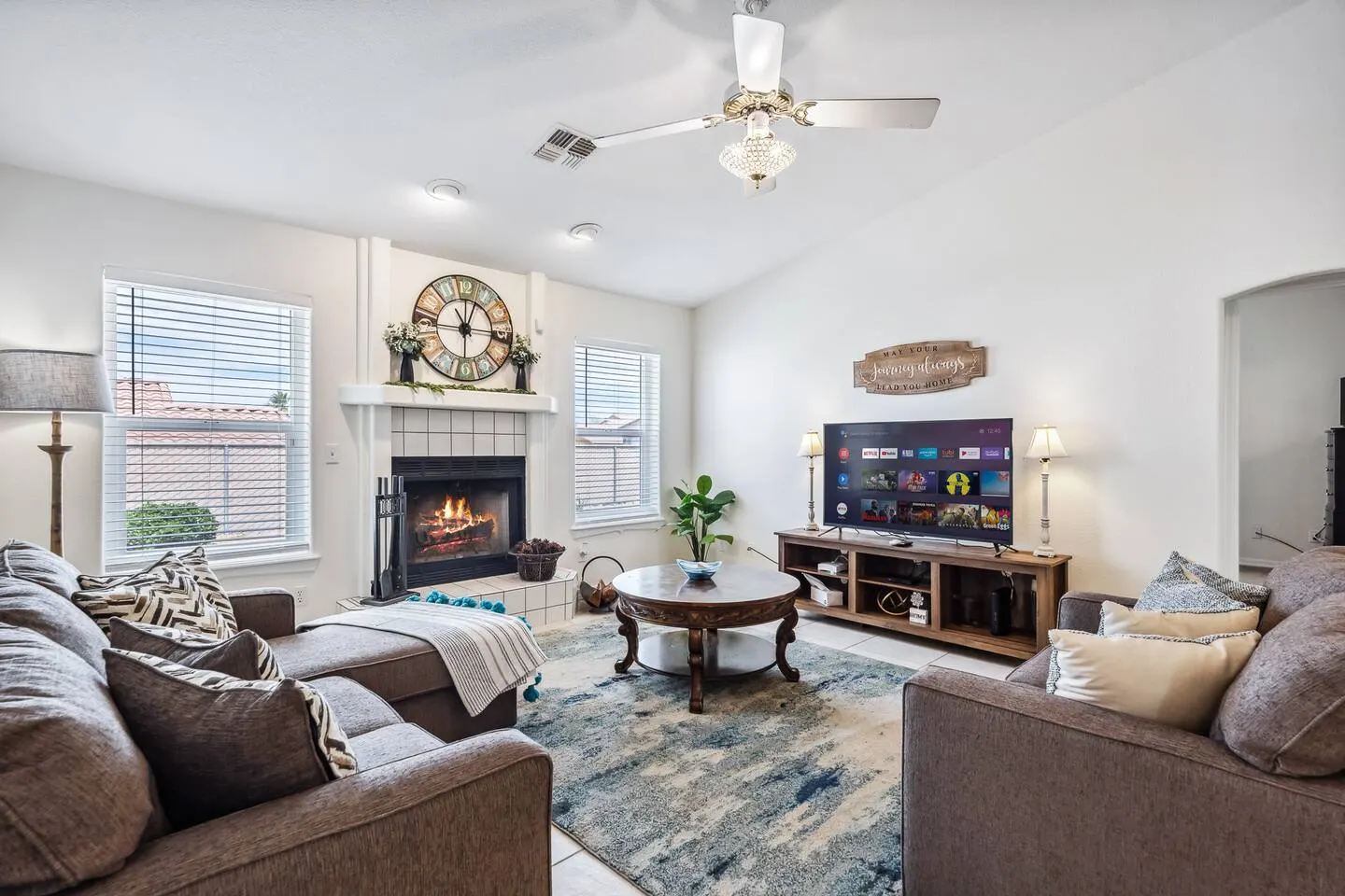 Central & Sprawling 3bd Boat Parking Sleeps 7 6