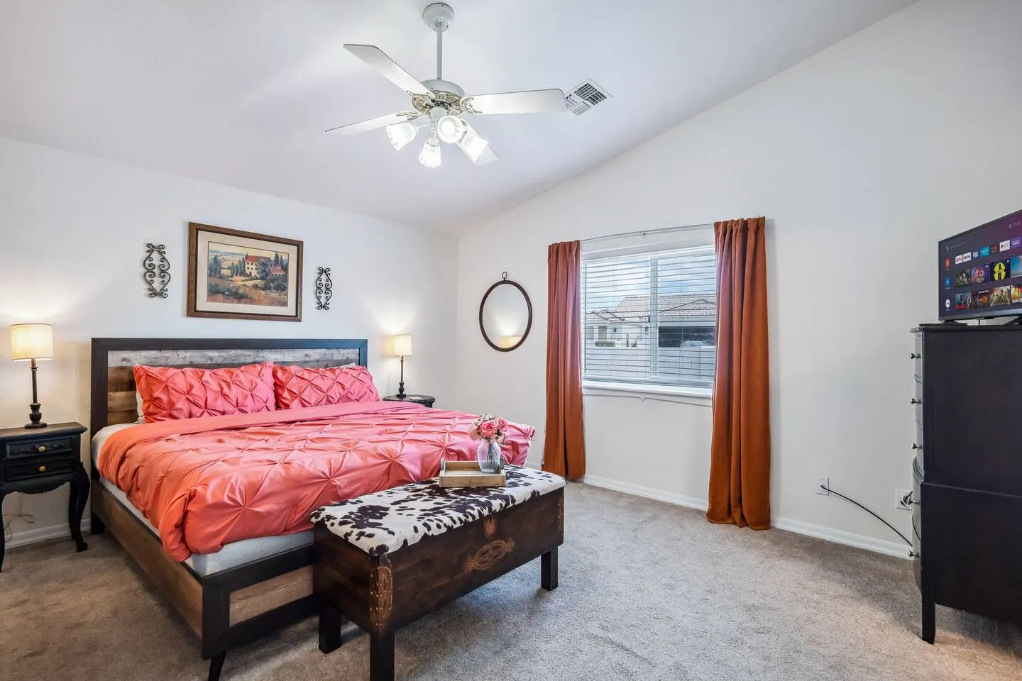 Central & Sprawling 3bd Boat Parking Sleeps 7 8