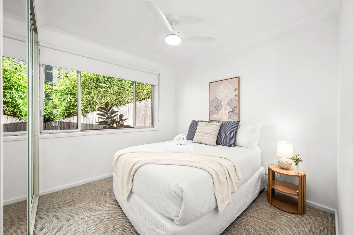 Hillview - Walk to City & Beach - Free Parking 7