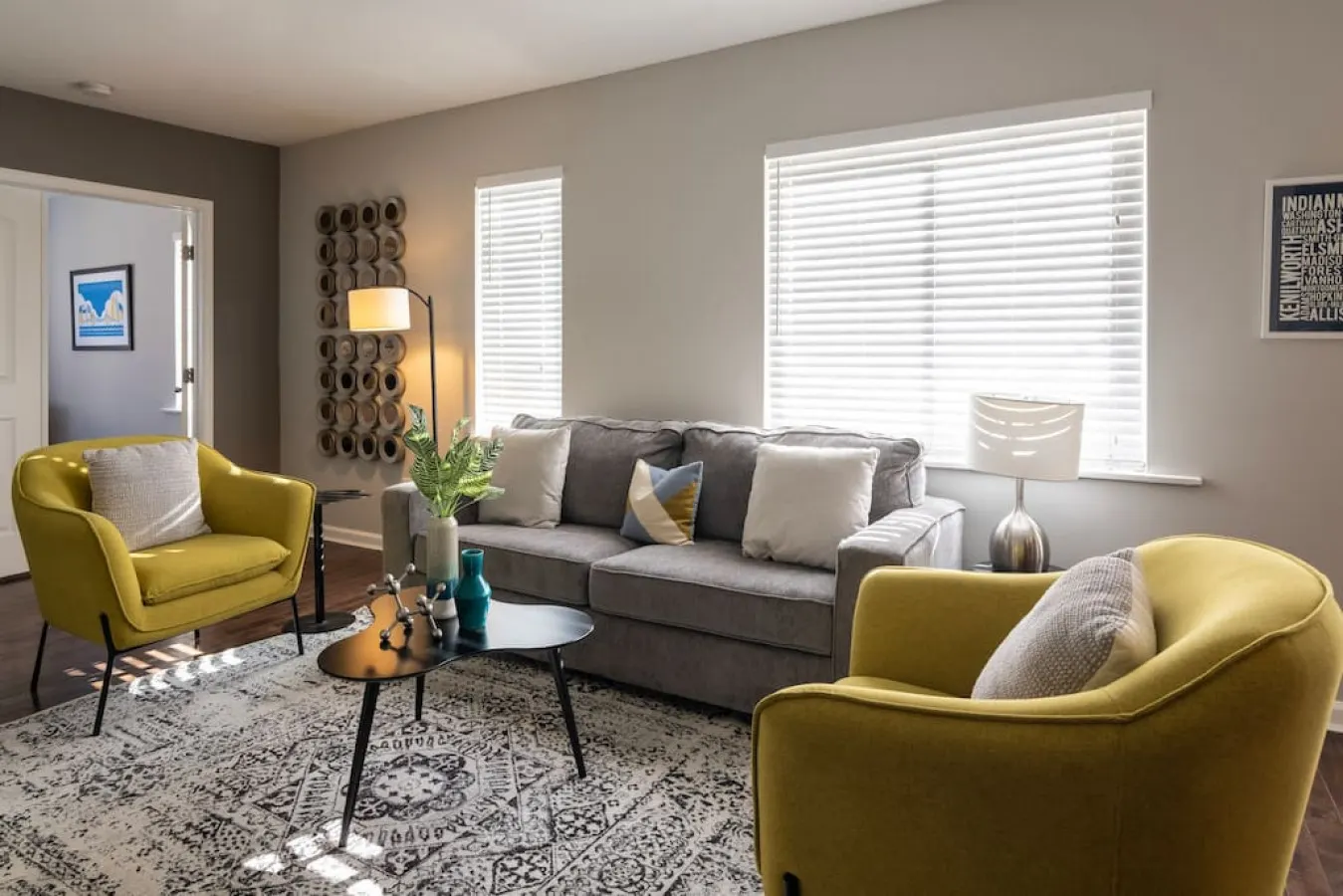 Stylish 2BR near it all 11
