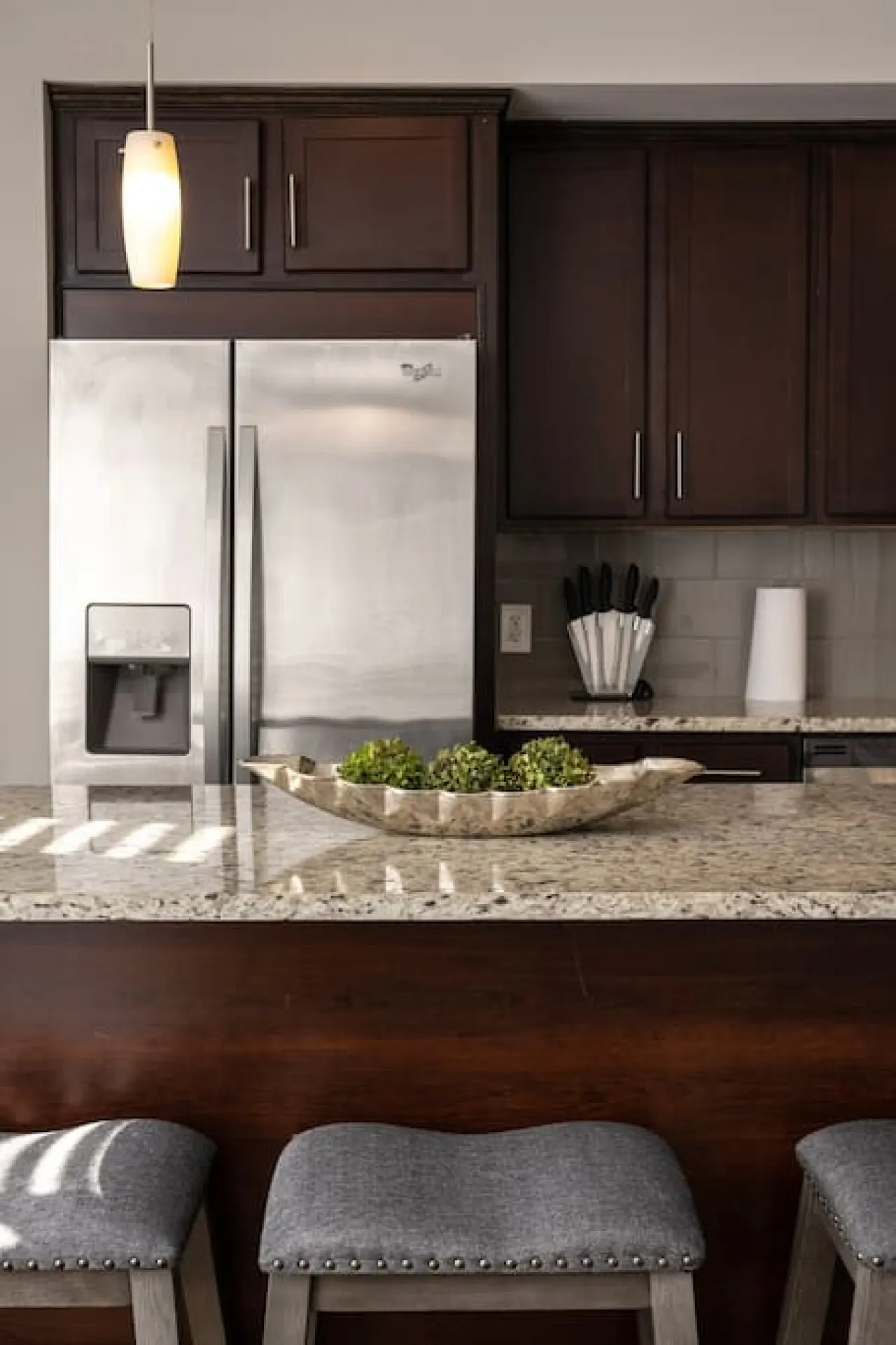 Stylish 2BR near it all 15