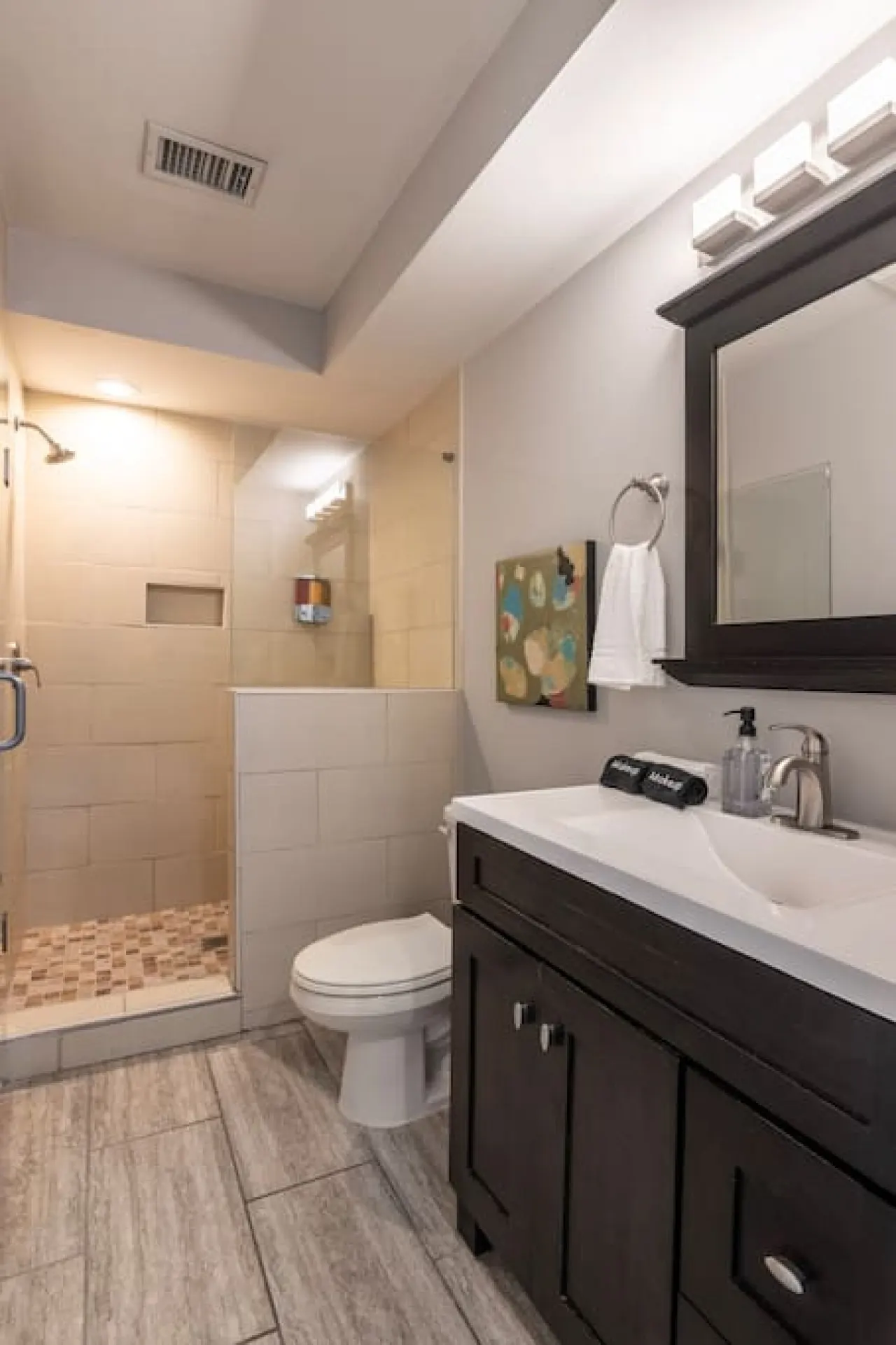 Stylish 2BR near it all 4