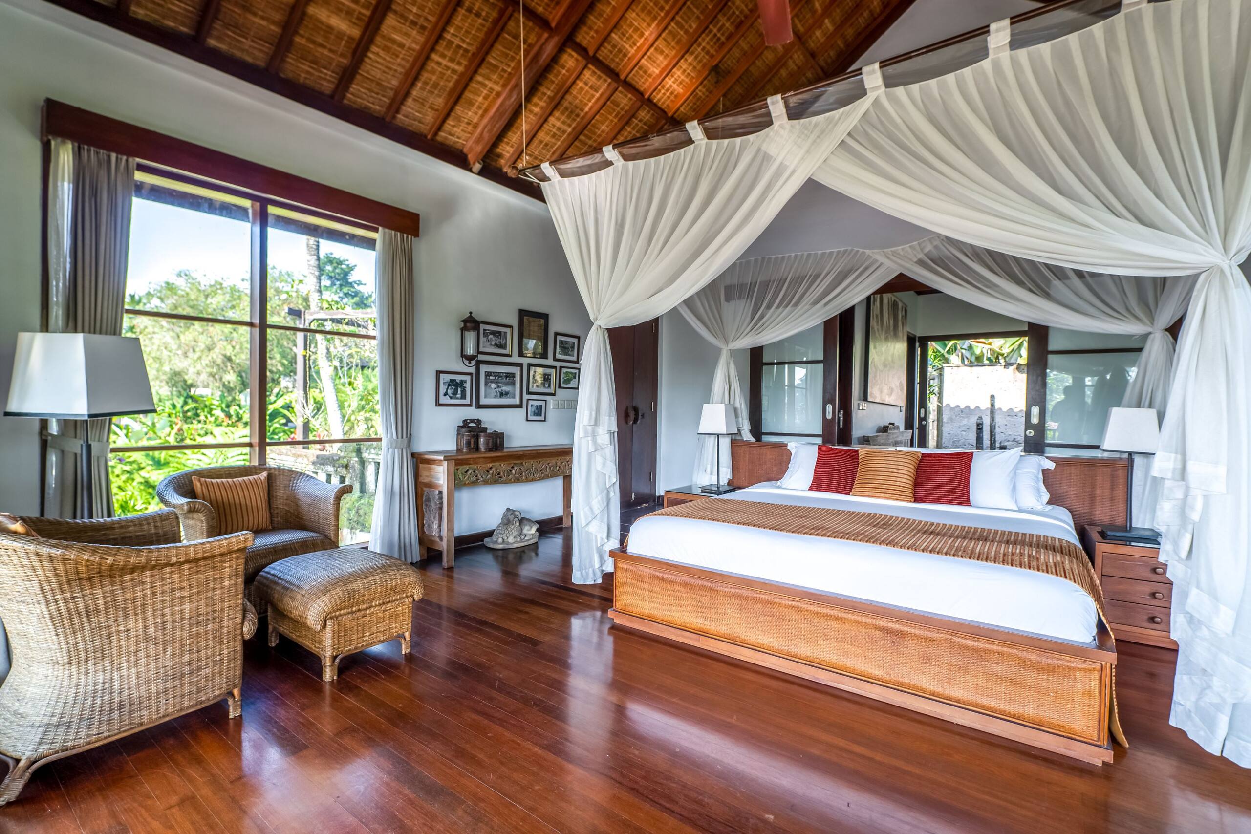 Luxury 2BR Villa Private Pool & Tropical Garden — photo 3