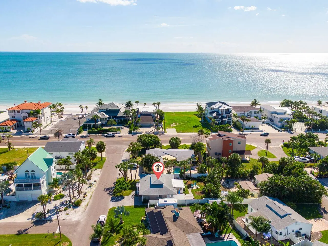3 Min Walk to Beach 3BR Beach Gear Included 4