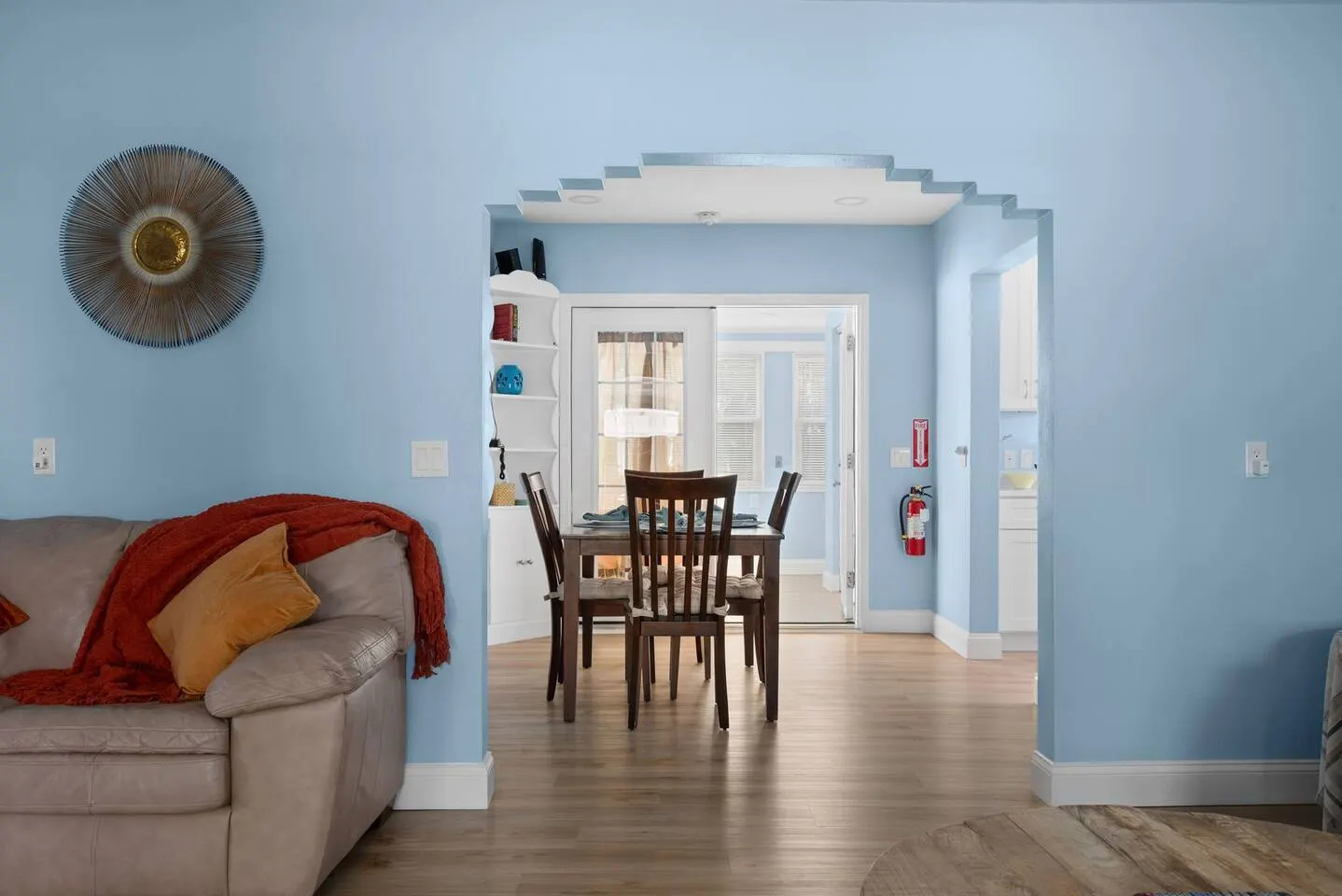 3 Min Walk to Beach 3BR Beach Gear Included 8