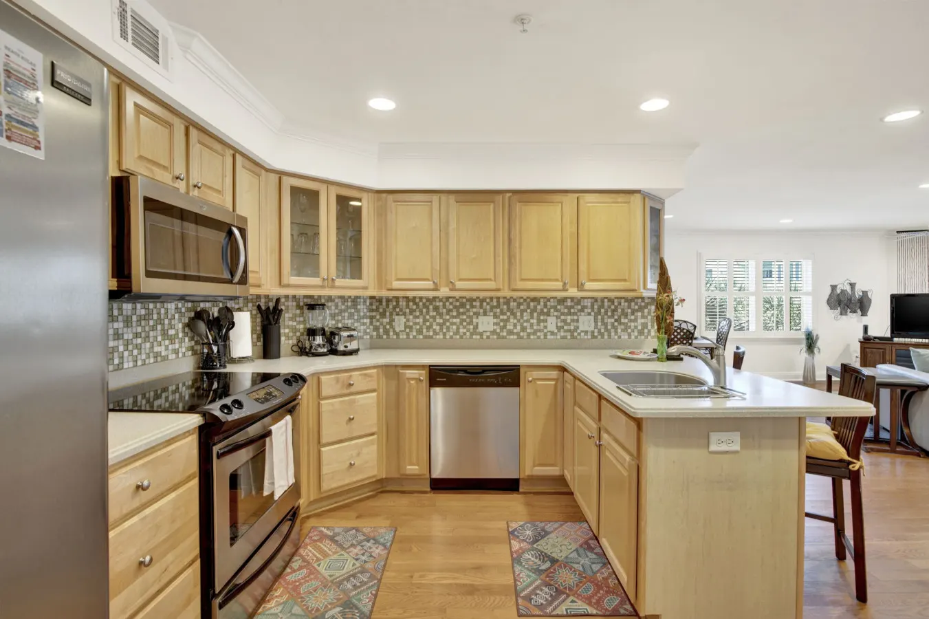 Sea Sight C: Modern 3BR Family Oasis — photo 2