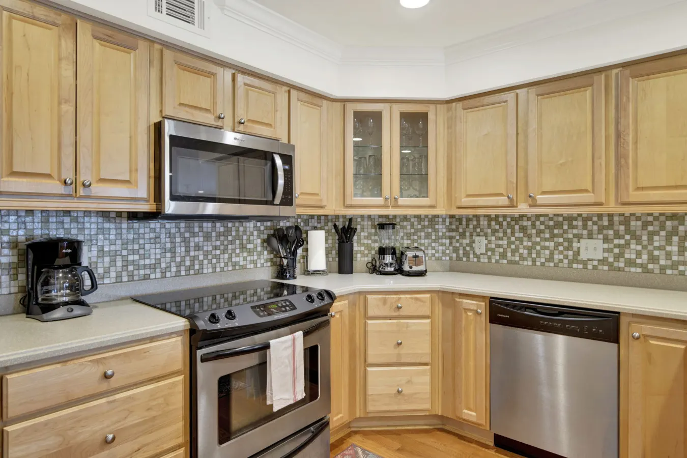 Sea Sight C: Modern 3BR Family Oasis 11