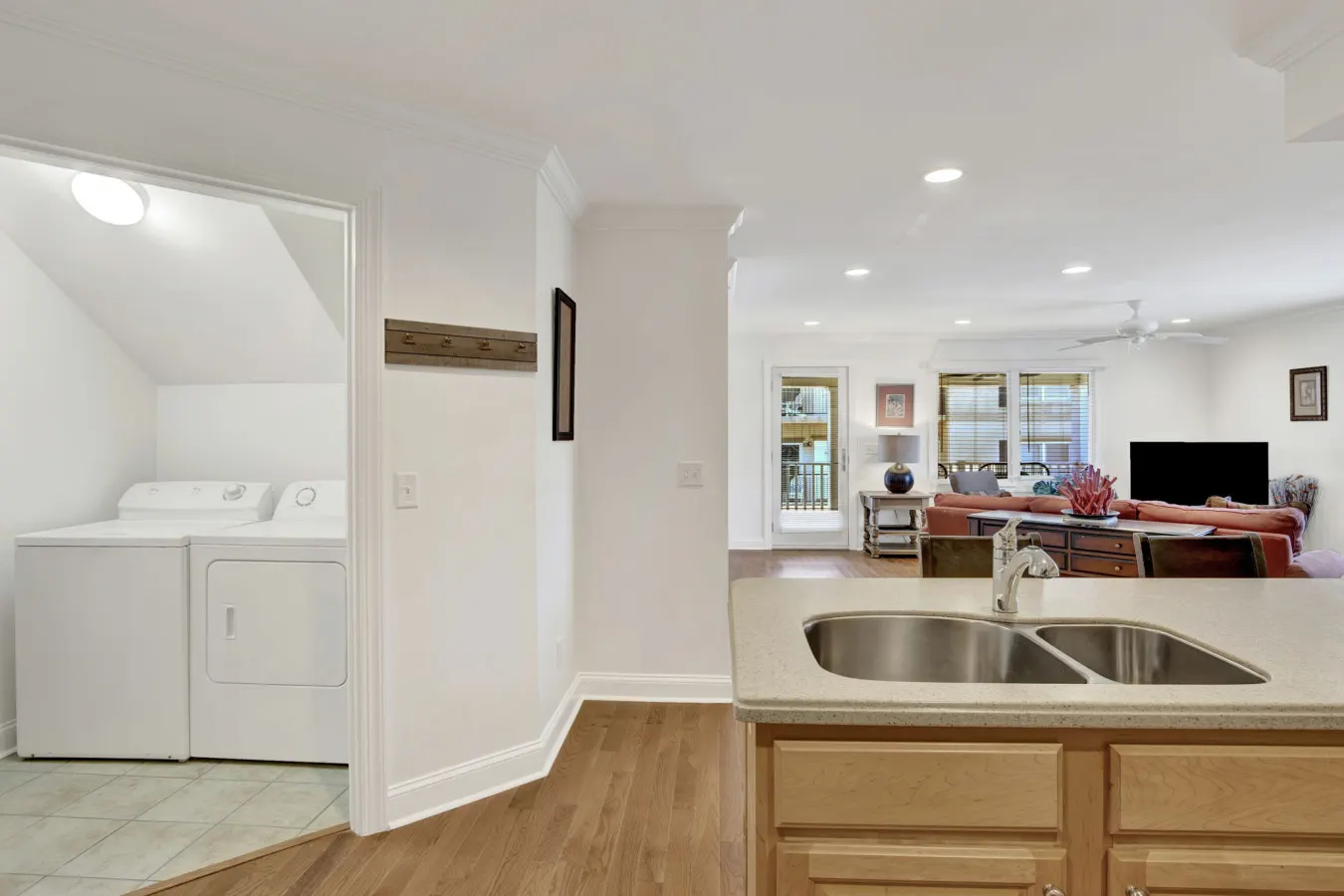 Sea Sight B: Chic 3BR Family Cove 11