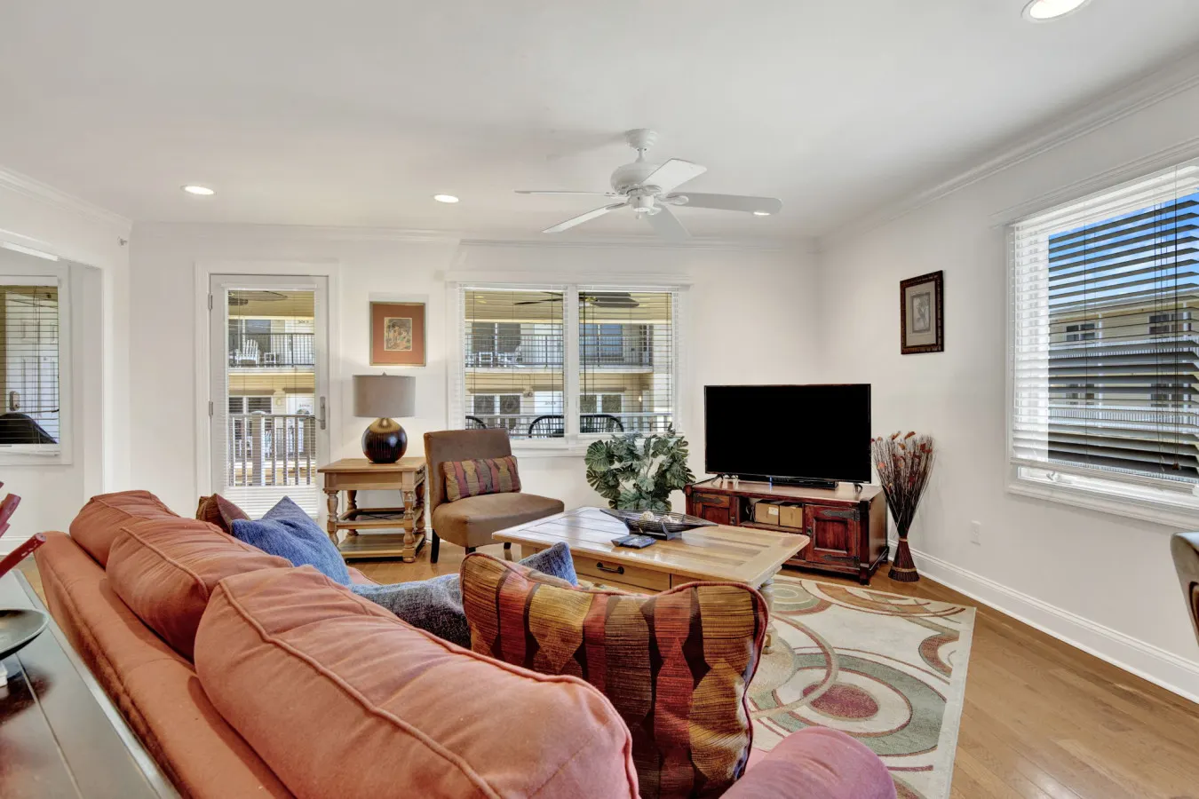 Sea Sight B: Chic 3BR Family Cove 19