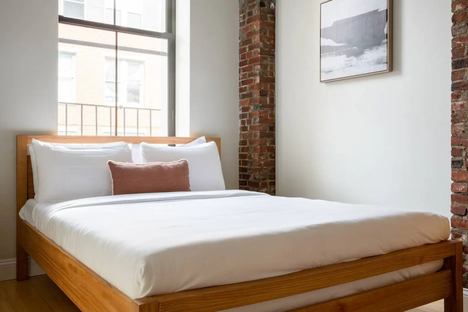 Beautiful 4br 2br Downtown Xing High Ceilings 10