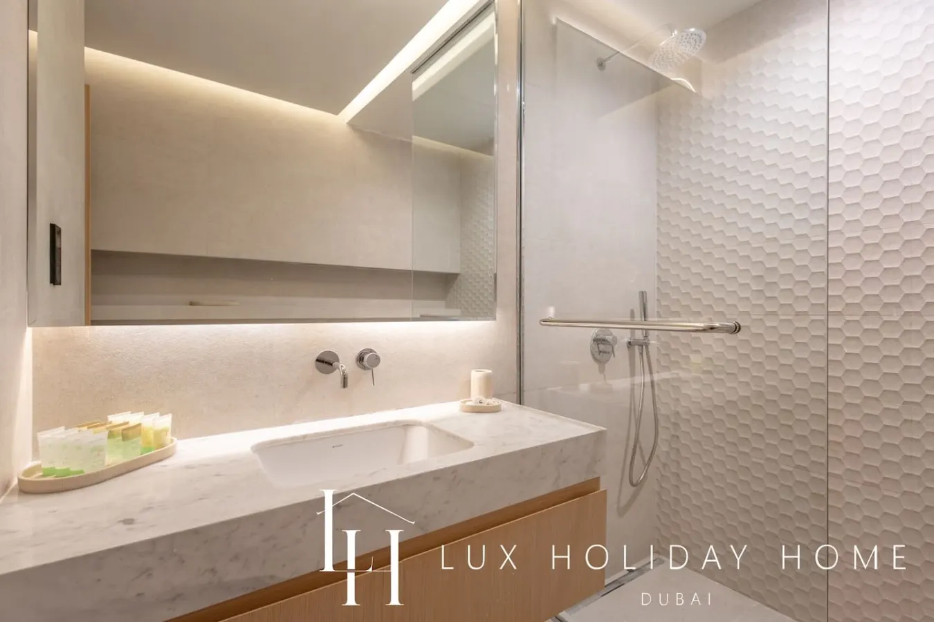 LUX The Anantara Residence Studio 14