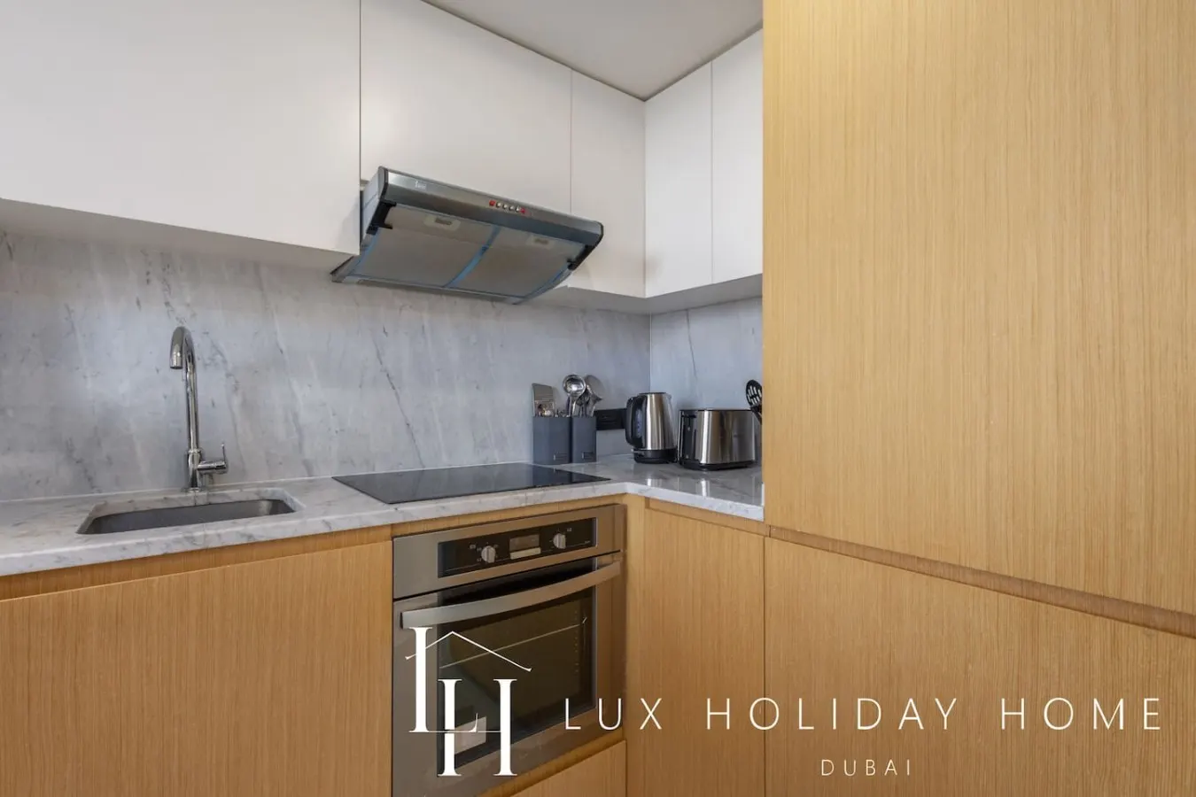 LUX The Anantara Residence Studio 18