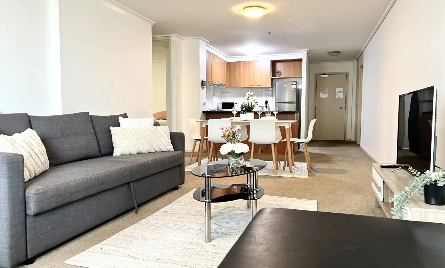 Readyset Apartment at Summit - 3 Bedrooms Apartment - SR1 2