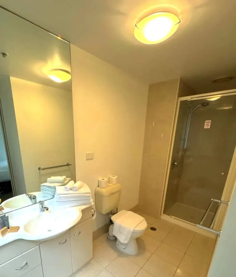 Readyset Apartment at Summit - 3 Bedrooms Apartment - SR1 9