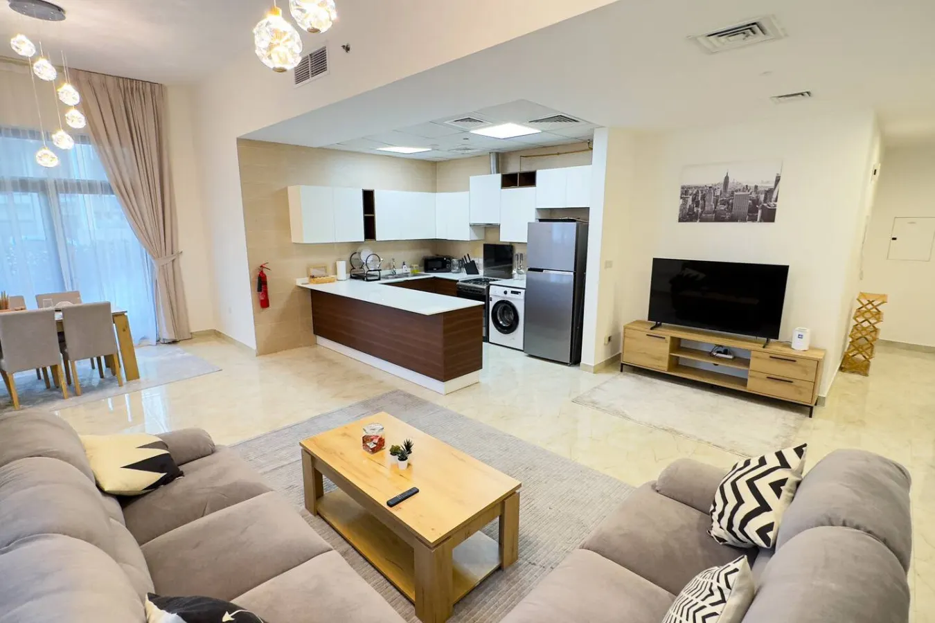 Jumeriah Village Circle - 1BHK Huge Apartment — photo 2