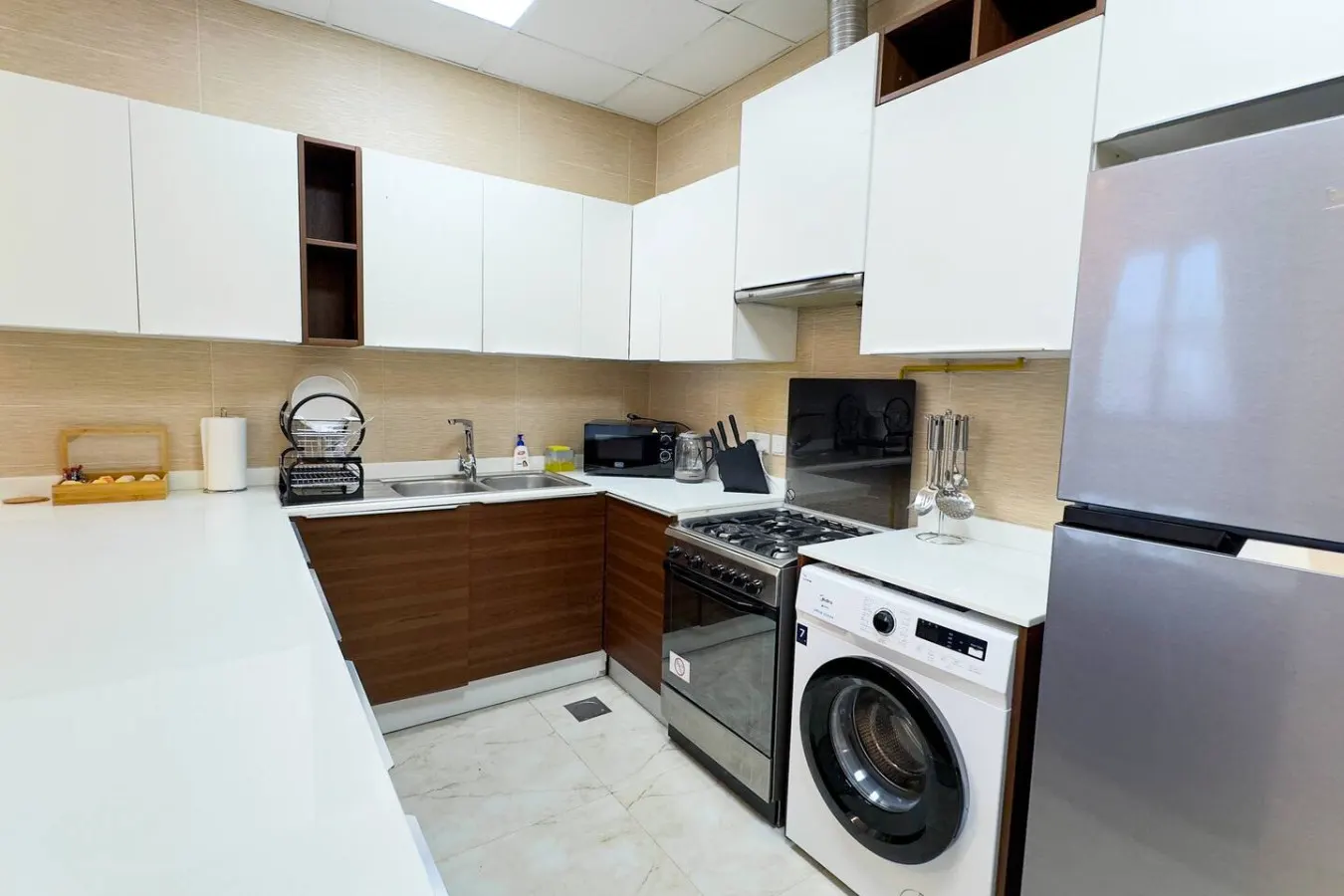 Jumeriah Village Circle - 1BHK Huge Apartment 9