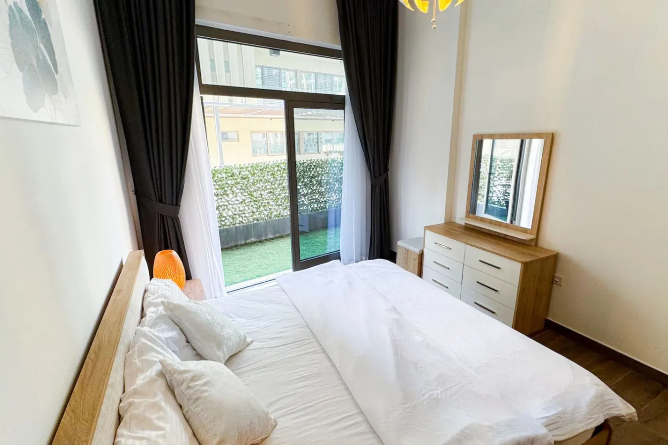 Jumeriah Village Circle - 1BHK Huge Apartment 14