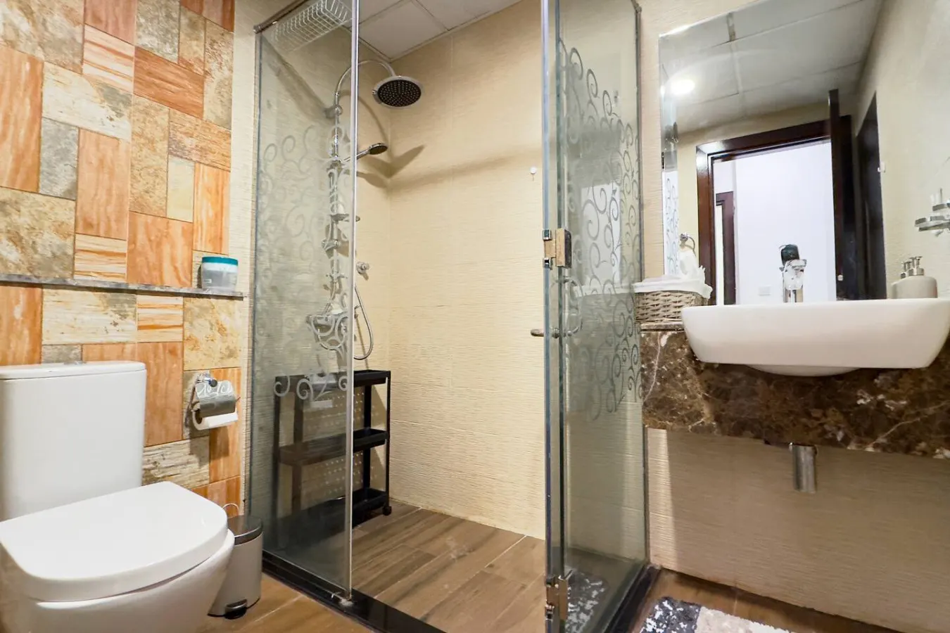 Jumeriah Village Circle - 1BHK Huge Apartment 18