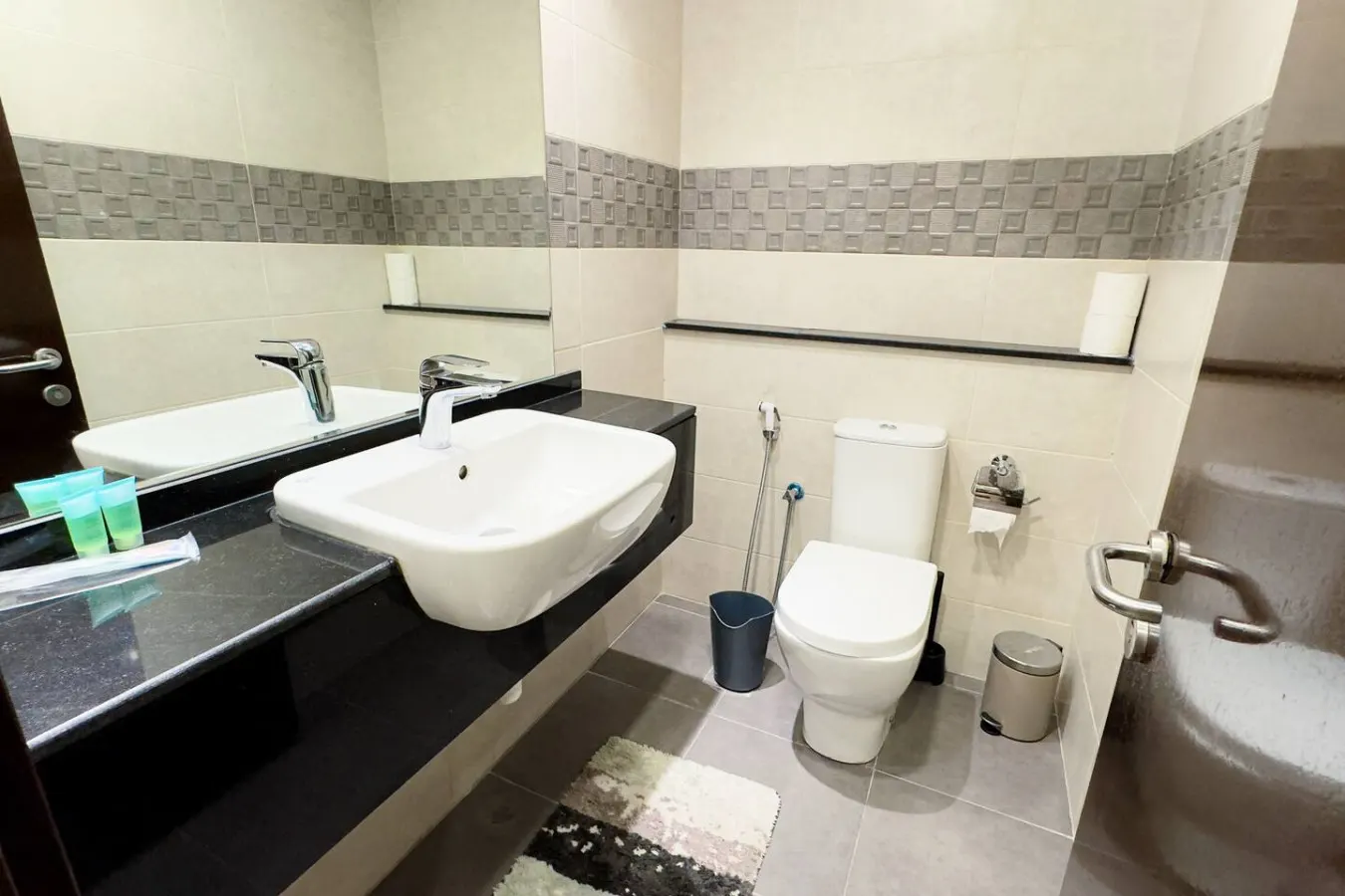 Jumeriah Village Circle - 1BHK Huge Apartment 20