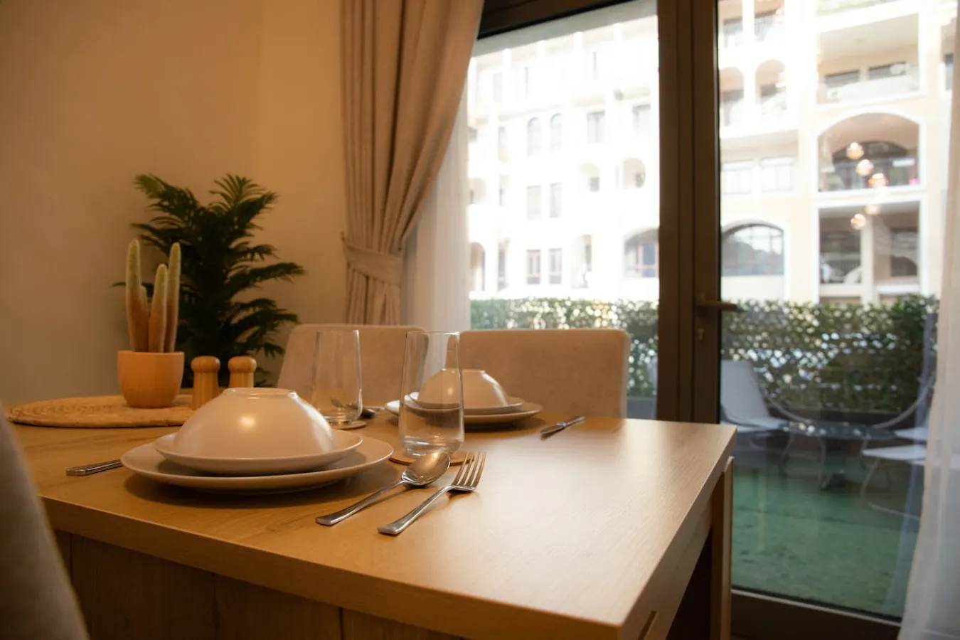 Jumeriah Village Circle - 1BHK Huge Apartment 6