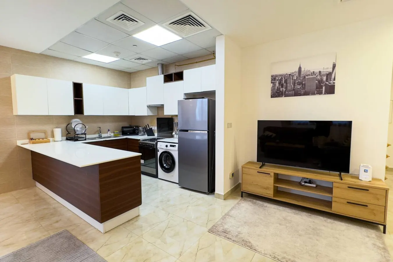 Jumeriah Village Circle - 1BHK Huge Apartment 8
