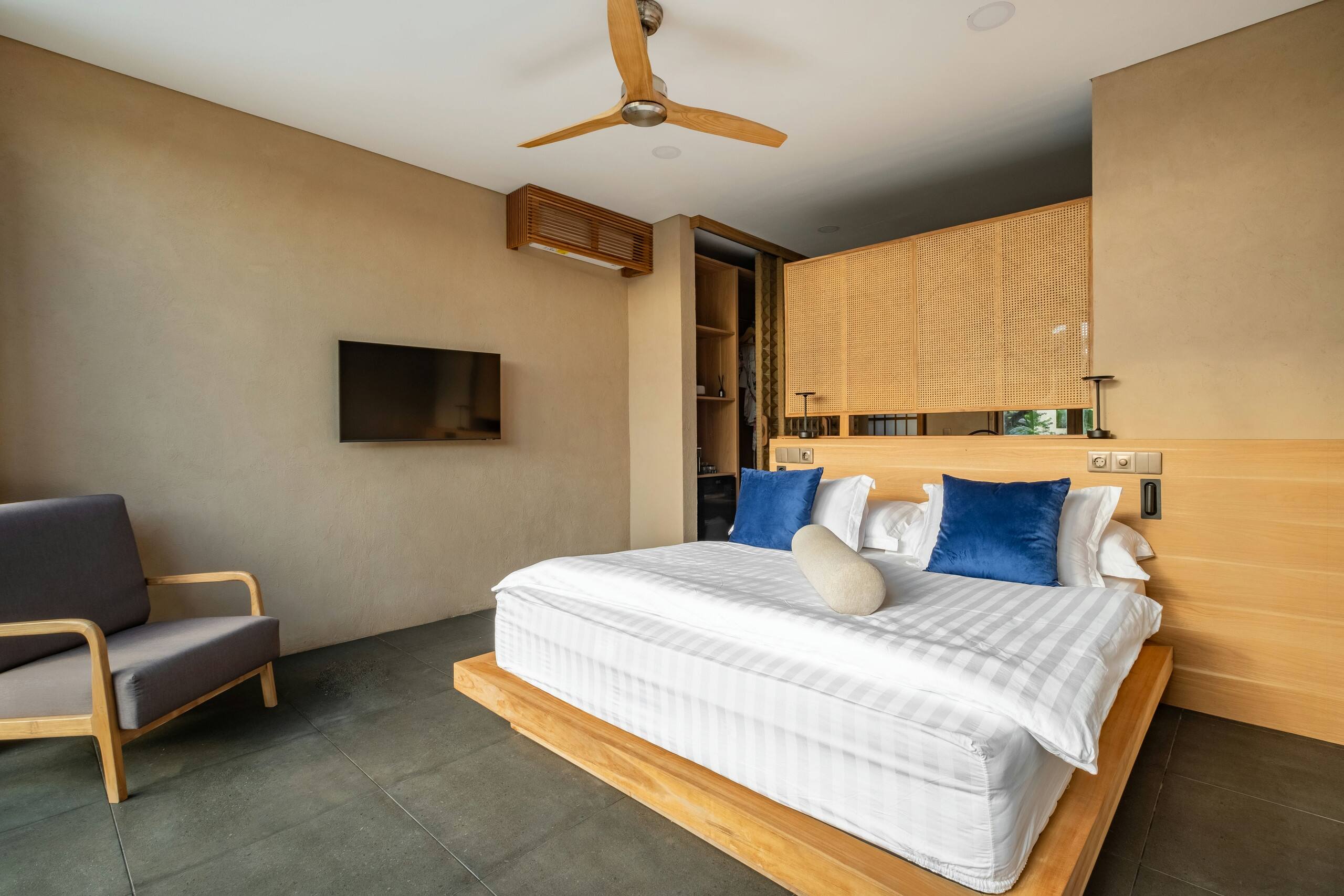 Stunning 2BR Japanese Villa with Pool & Ice Bath — photo 2