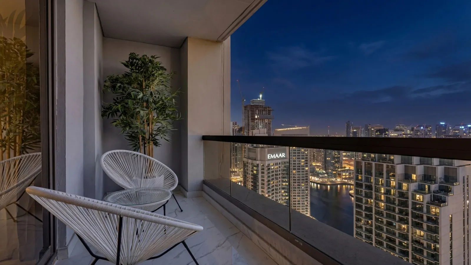 Central Modern JBR Home steps from the Beach 6