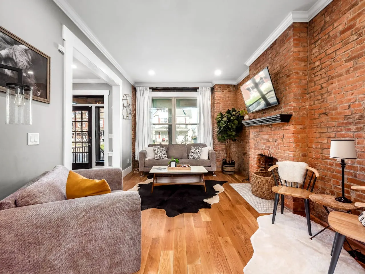 *Historic Home Near Downtown* | Sleeps 14 | Arcade — photo 2