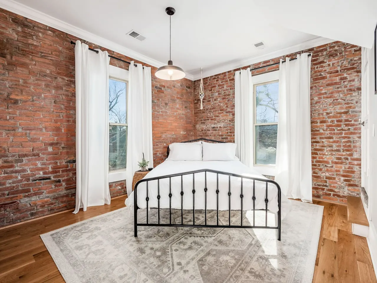 *Historic Home Near Downtown* | Sleeps 14 | Arcade — photo 5