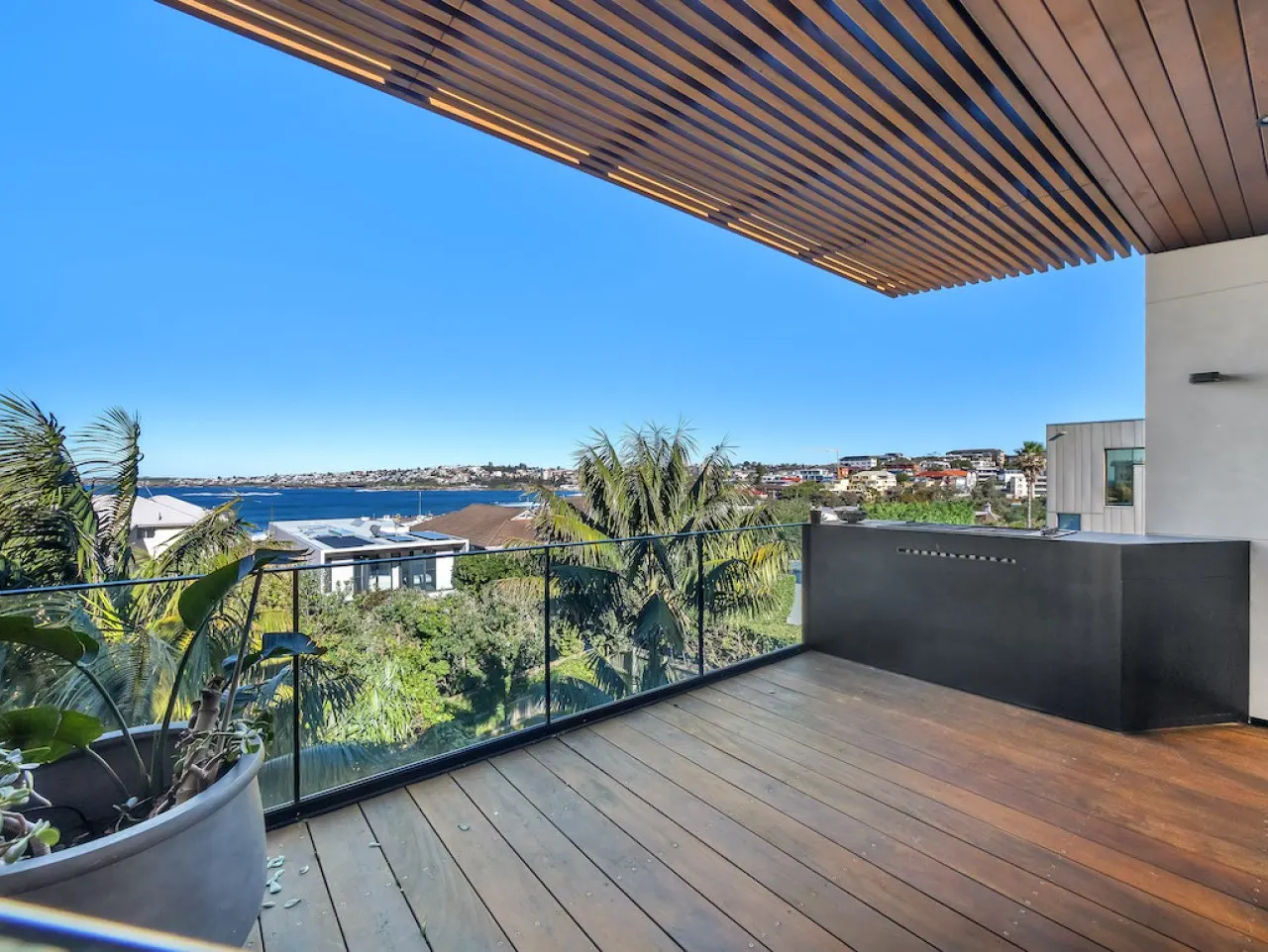 Koya House Pool & Ocean Views Clovelly 19