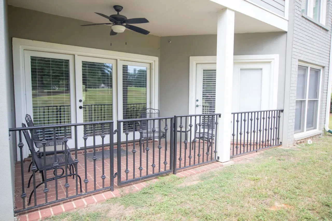 Ground Floor Golf Course Condo 19