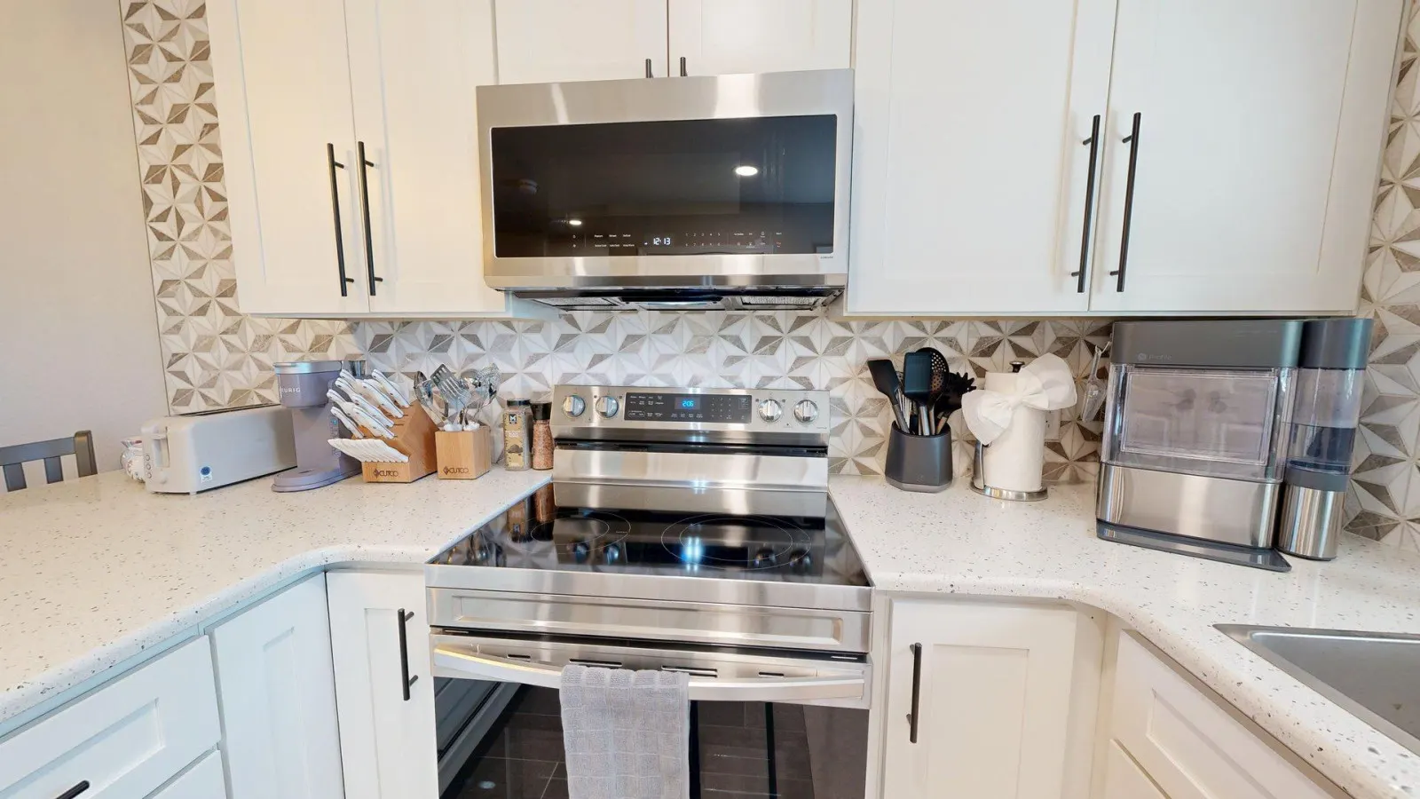 *NEW* The Button on Bucknell - Pet Friendly 2